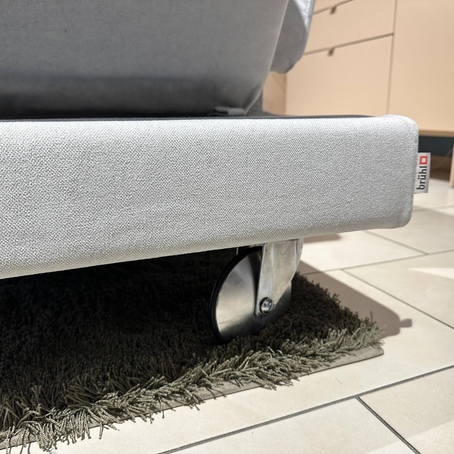 Brühl - Ecksofa Four Two Stoff 2813 090 Lama Grau Metallkufe Glänzend Verchromt Mit Schlaffunktion - 3