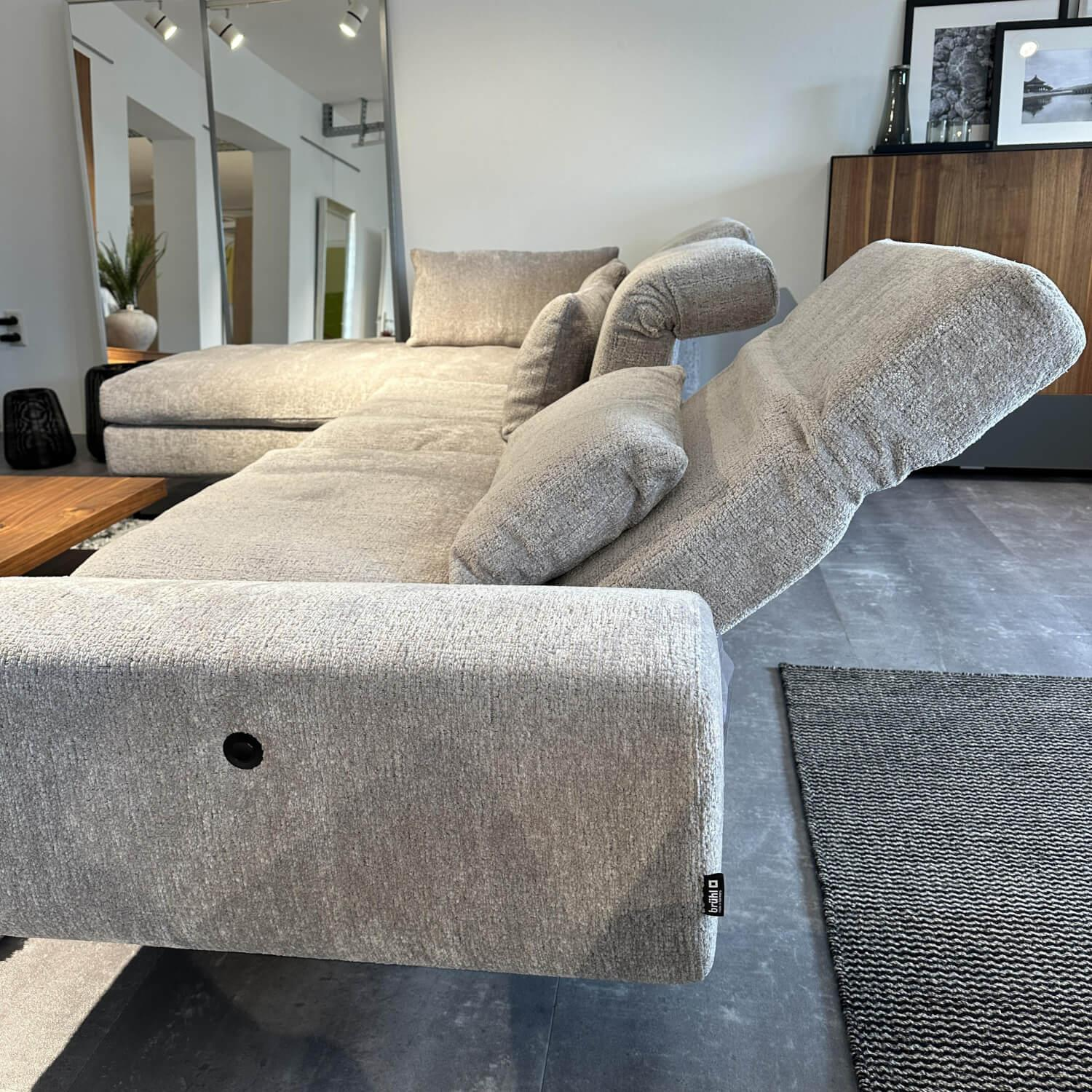 Brühl - Ecksofa Embrace Bezug Stoff 4401 92 Grau Abziehbar Metallfuß Schwarz Inklusive 4 Kissen - 10
