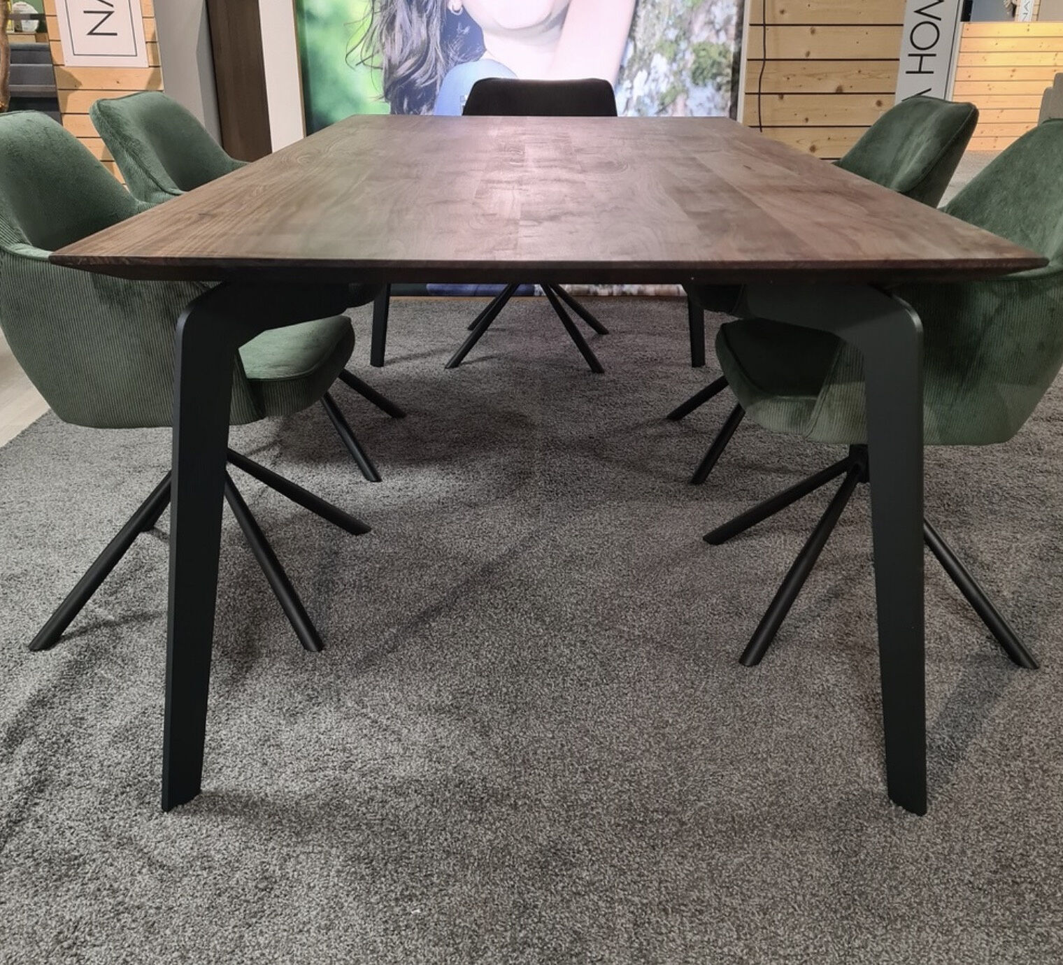 Nouvion - Esstisch Phoenix Nussbaum Geölt Epoxidharz Schwarz - 5