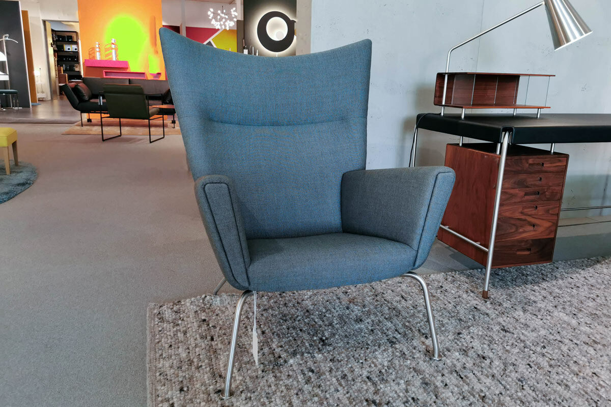 Carl Hansen & Søn - Wingchair CH445 Stoff Passion 13101 Grau Gestell Edelstahl - 3