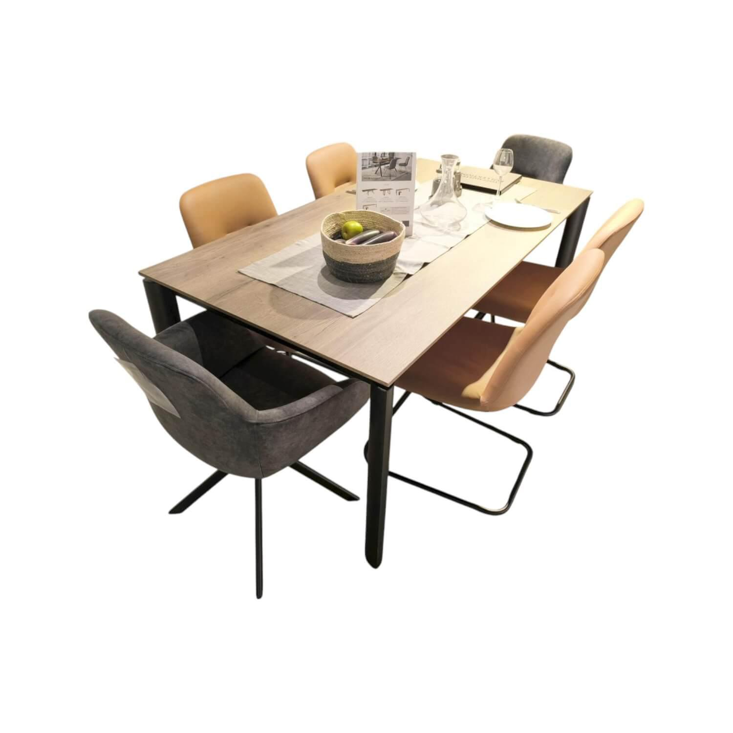 Nobilia - Essgruppe 434017 Sessel Stoff 746 Storm Grey Grau Stuhl Stoff 749 Cognac Braun Tisch Eiche Havanna Nachbildung Füße Schwarz - 1