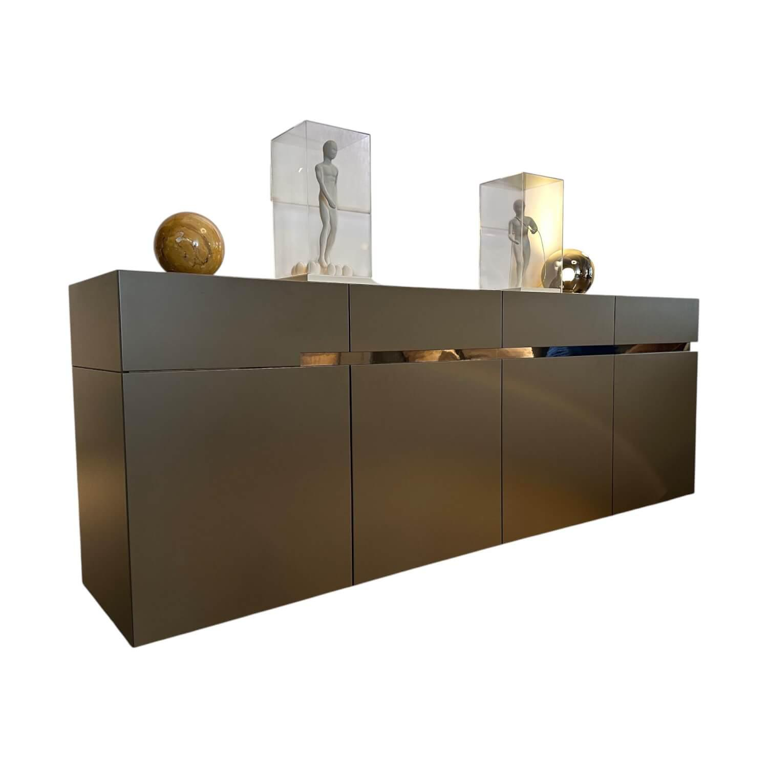 Christine Kröncke - Sideboard GAP Lack Terra Grau Braun Matt Mit Griffmodulen Chrom - 1