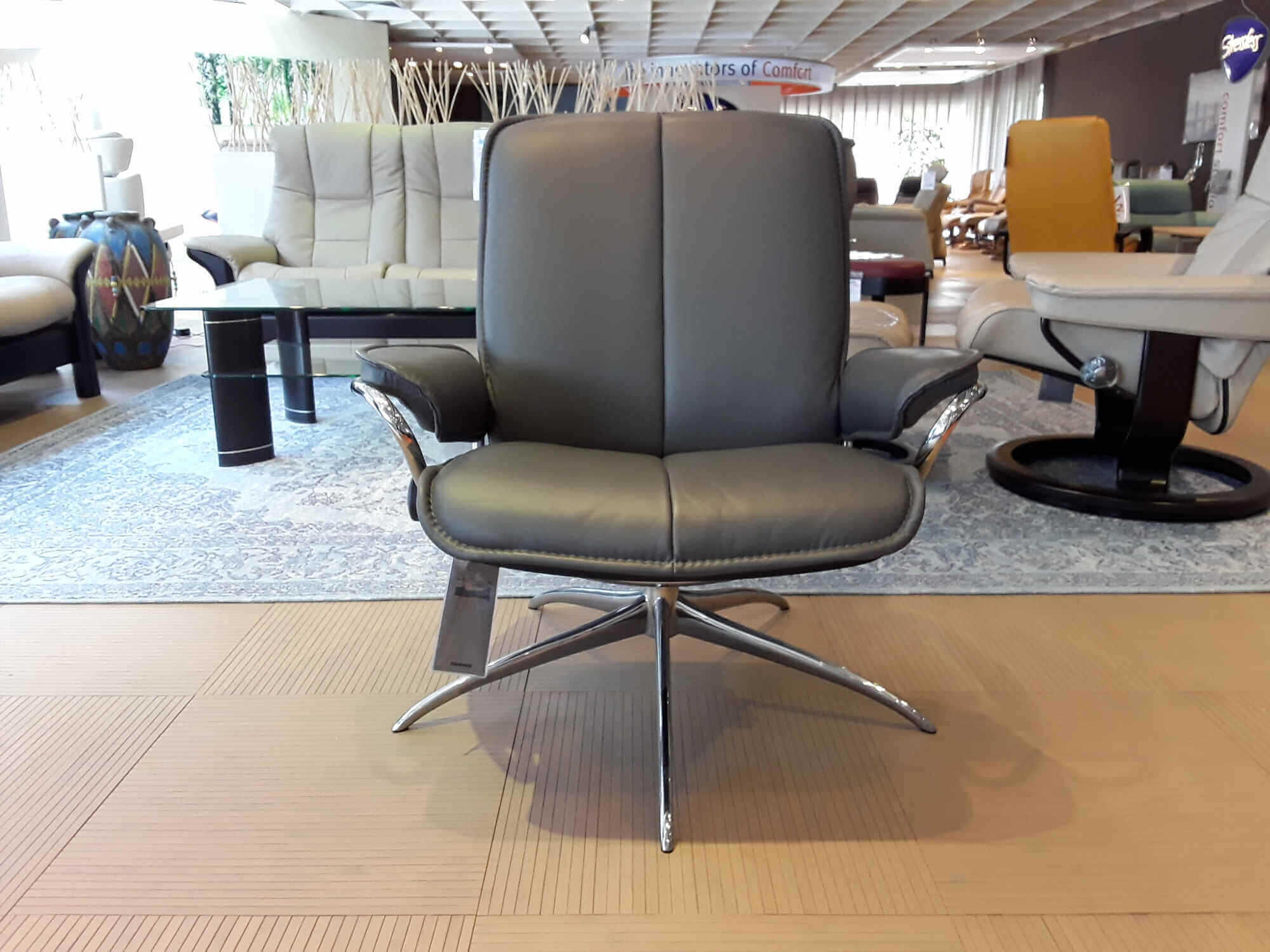 Stressless - Sessel City Low Back Leder Grau Star Base mit Hocker - 3