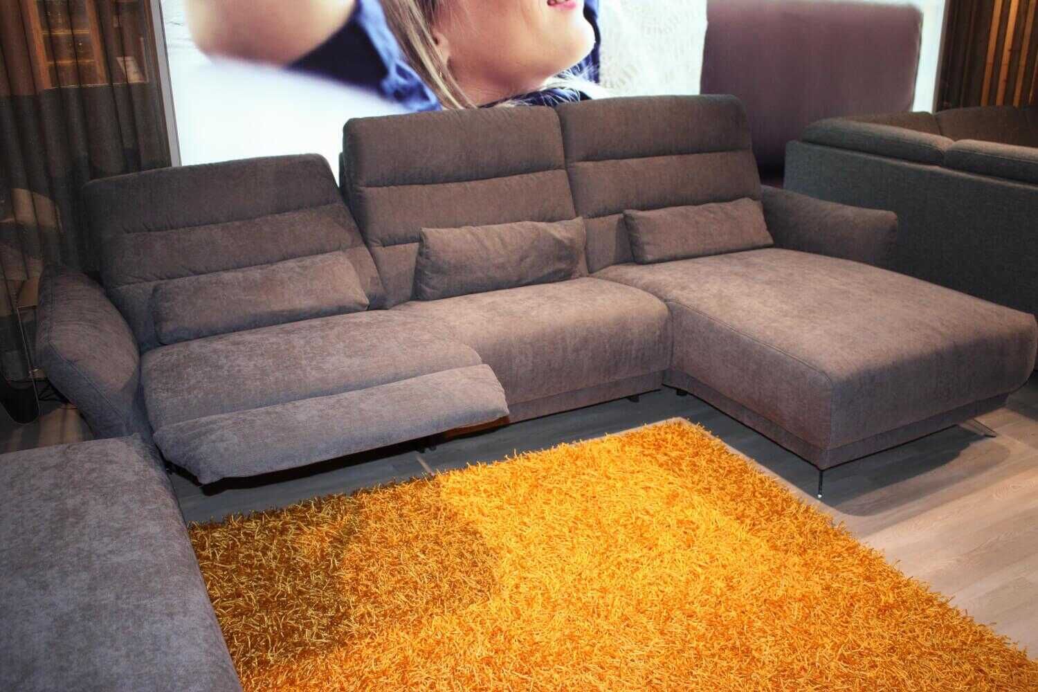 global-ecksofa-global-rios-stoff-grau-mit-hocker-und-kissen-7fc0a4921f205cd525d1ae631 Global - Ecksofa Global Rios Stoff Grau mit Hocker und Kissen - 3