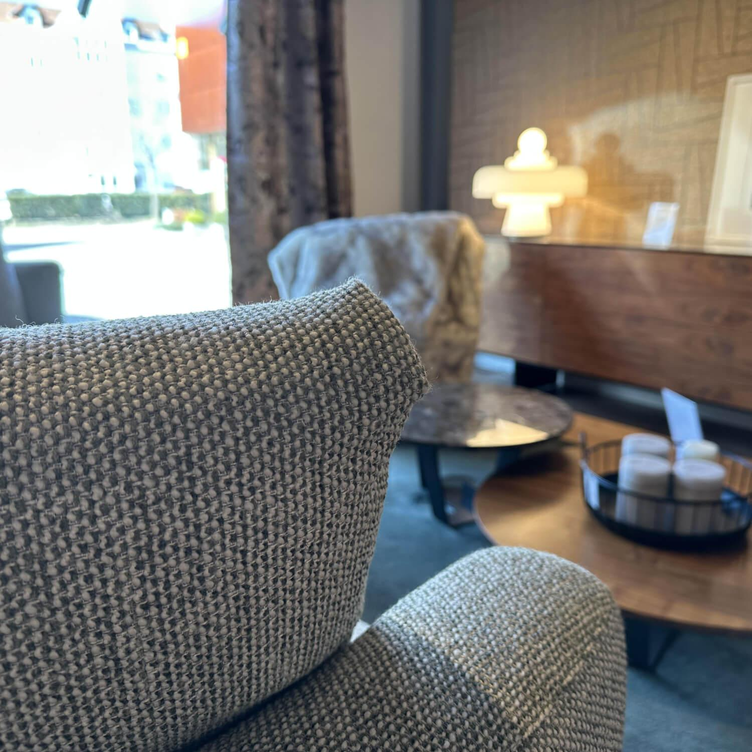 Walter Knoll - Ecksofa Maaru Stoff 40 Safire Sage Grün Grau Gestell Metall Bronze Matt mit Kissen - 3