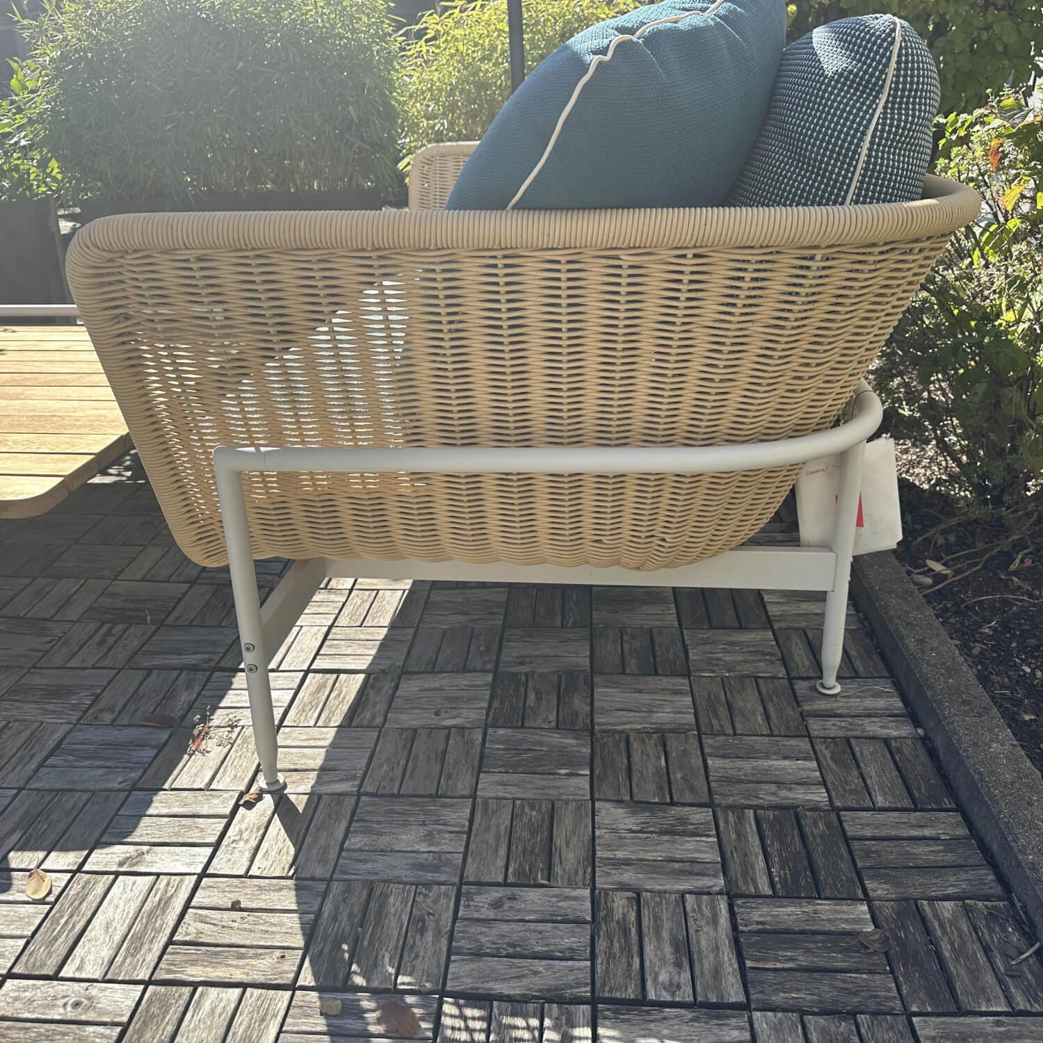 Cassina - Outdoor Sofa Esosoft Polster Stoff Laguna Small Oceano Grün Blau Geflecht Kunstfaser Gestell Metall Beschichtet Weiß Mit Kissen - 3