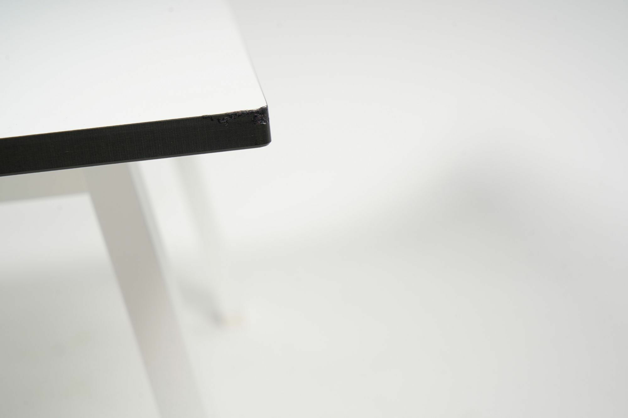 Beistelltisch Timeless Klein PT14437 Tischplatte Phenolic Weiß