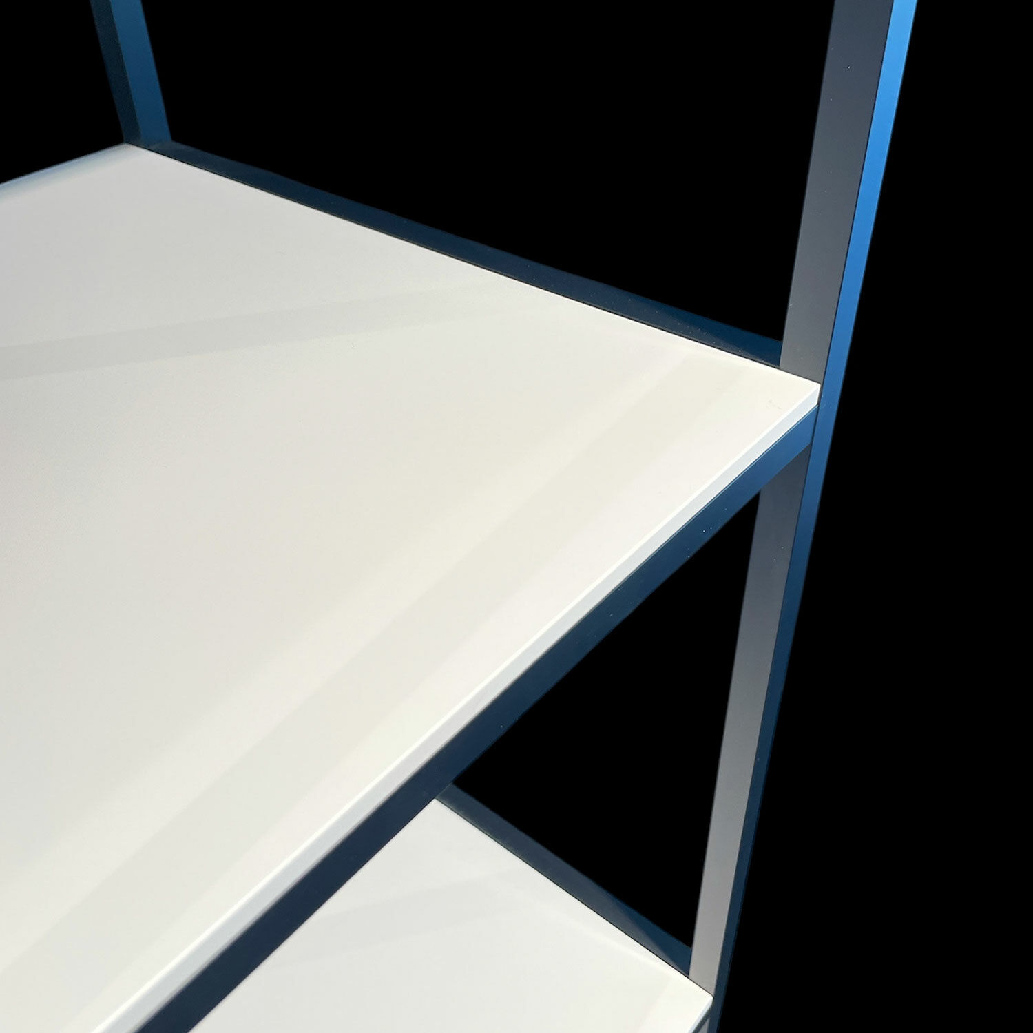 Interlübke - Raumteiler-Regal Tado Korpus MDF Lack M14 Platin Grau Profil Aluminium Schwarz Eloxiert - 3