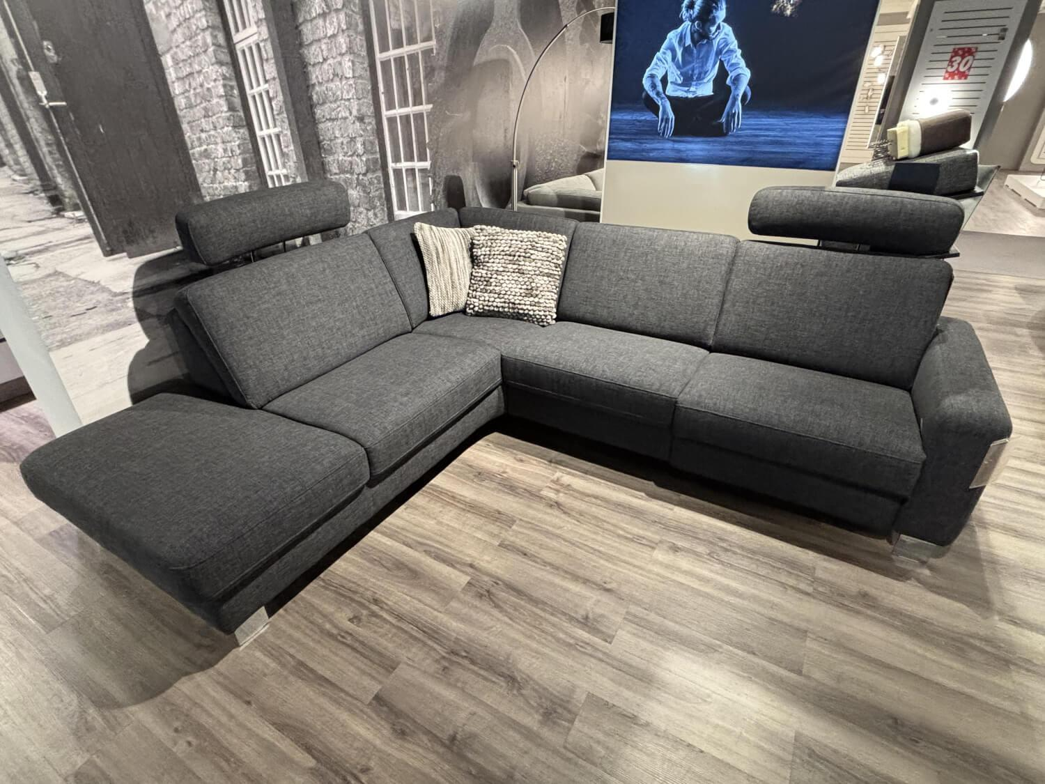 Hukla - Ecksofa Sofastyle Stoff  Vincent Anthrazit Metallfuß Chrom Inklusive 2 Kopfstützen Ohne Kissen - 4