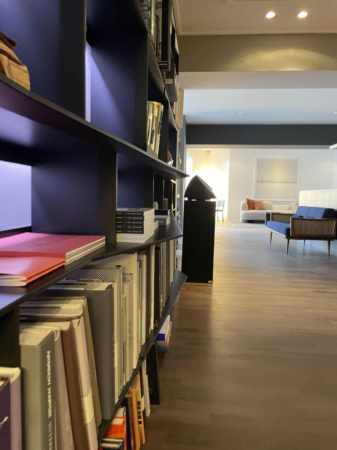 B&B Italia - Bücherregal Flat C Aluminium Fließgepresst Nero 3764E Schwarz Satiniert Paneele Spanholz - 5