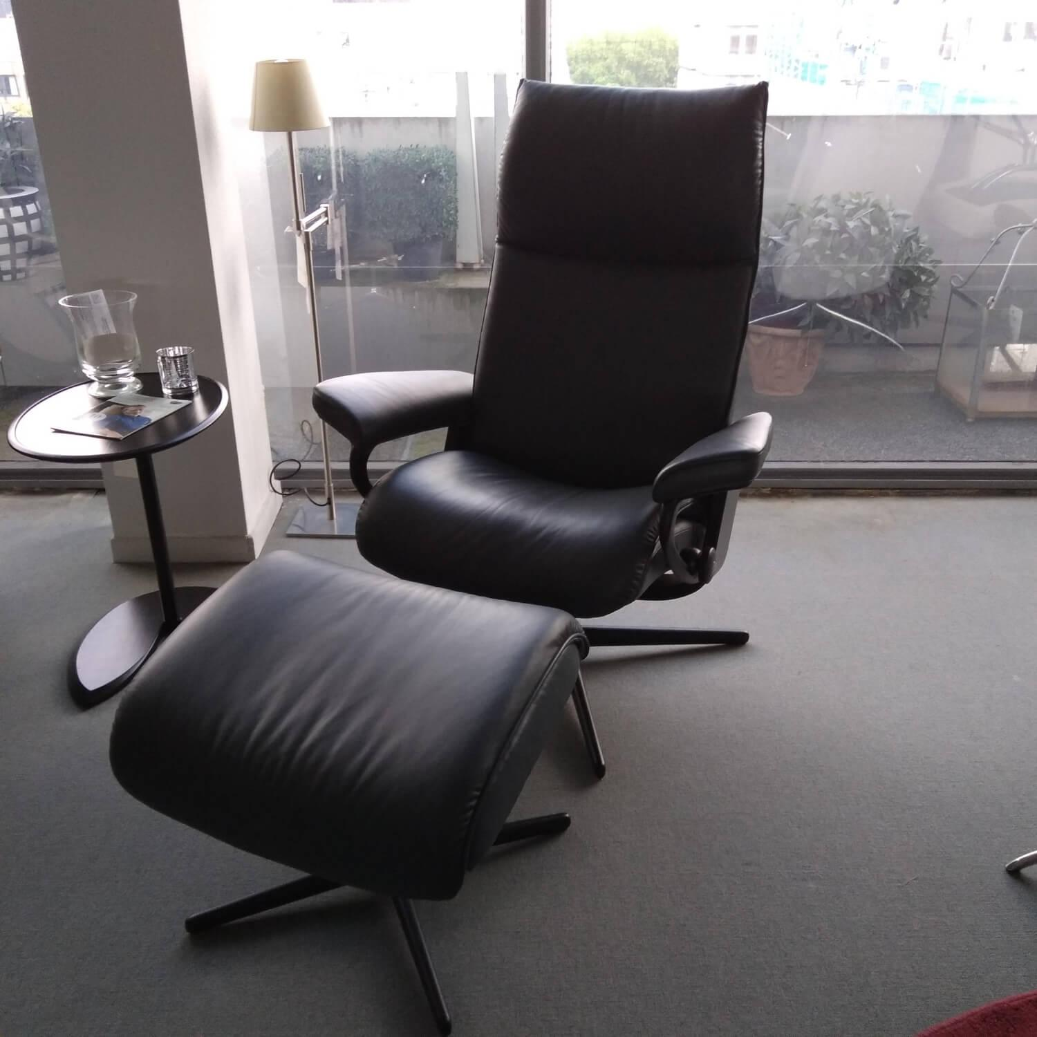 Stressless - Relaxsessel Aura M Leder Paloma Shadow Blue Dunkelblau Cross Sessel mir Hocker - 3