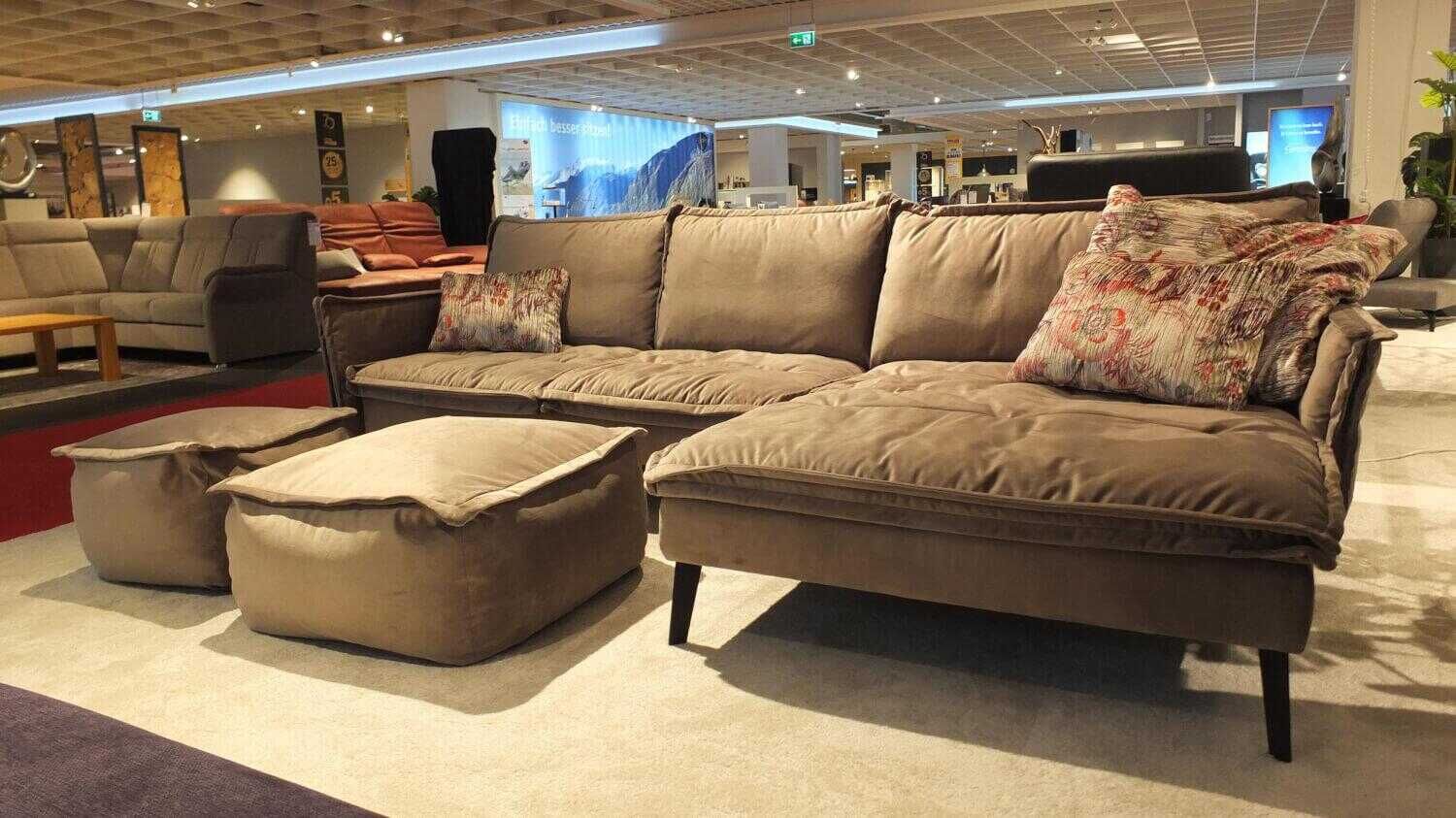 musterring-mehr-sofas-ecksofa-mr-6090-stoff-5-mouse-braun-grau-mit-2-hockern-33948aef67eddeTSMN9XD0oVl Musterring - Ecksofa MR 6090 Stoff 5 Mouse Braun Grau mit 2 Hockern - 10