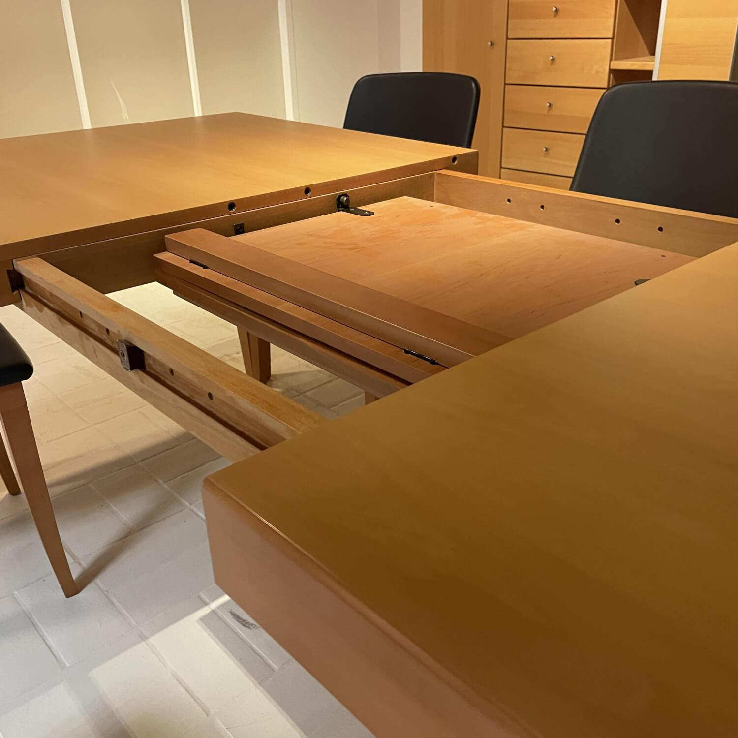 Auszieh-Tisch Und 4 Stühle Chiosco Birnbaum Bezug Leder P811
