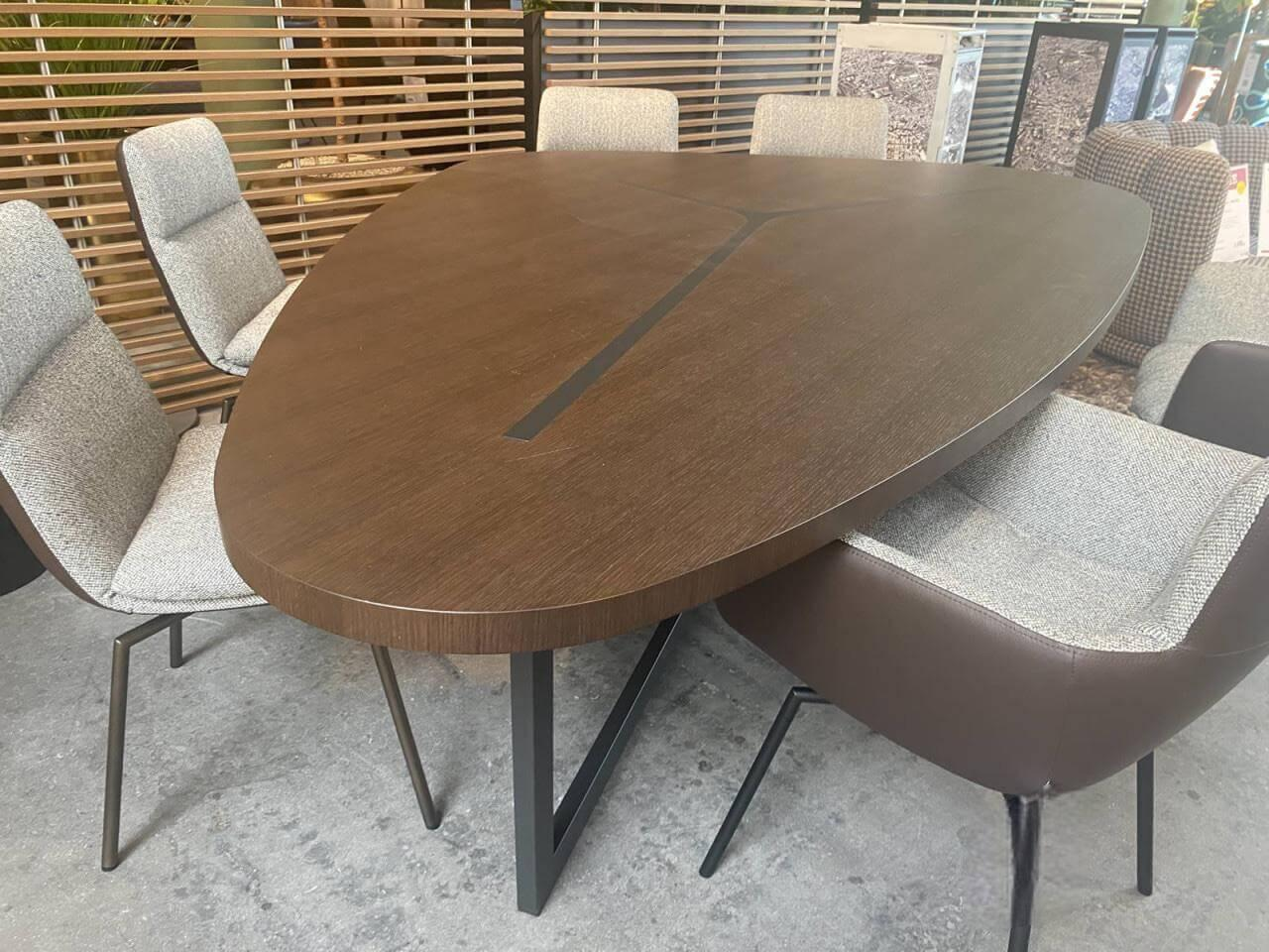 B&B Italia - Esstisch Seven Platte Räuchereiche Gestell Schiefer Schwarz Lackiert - 6