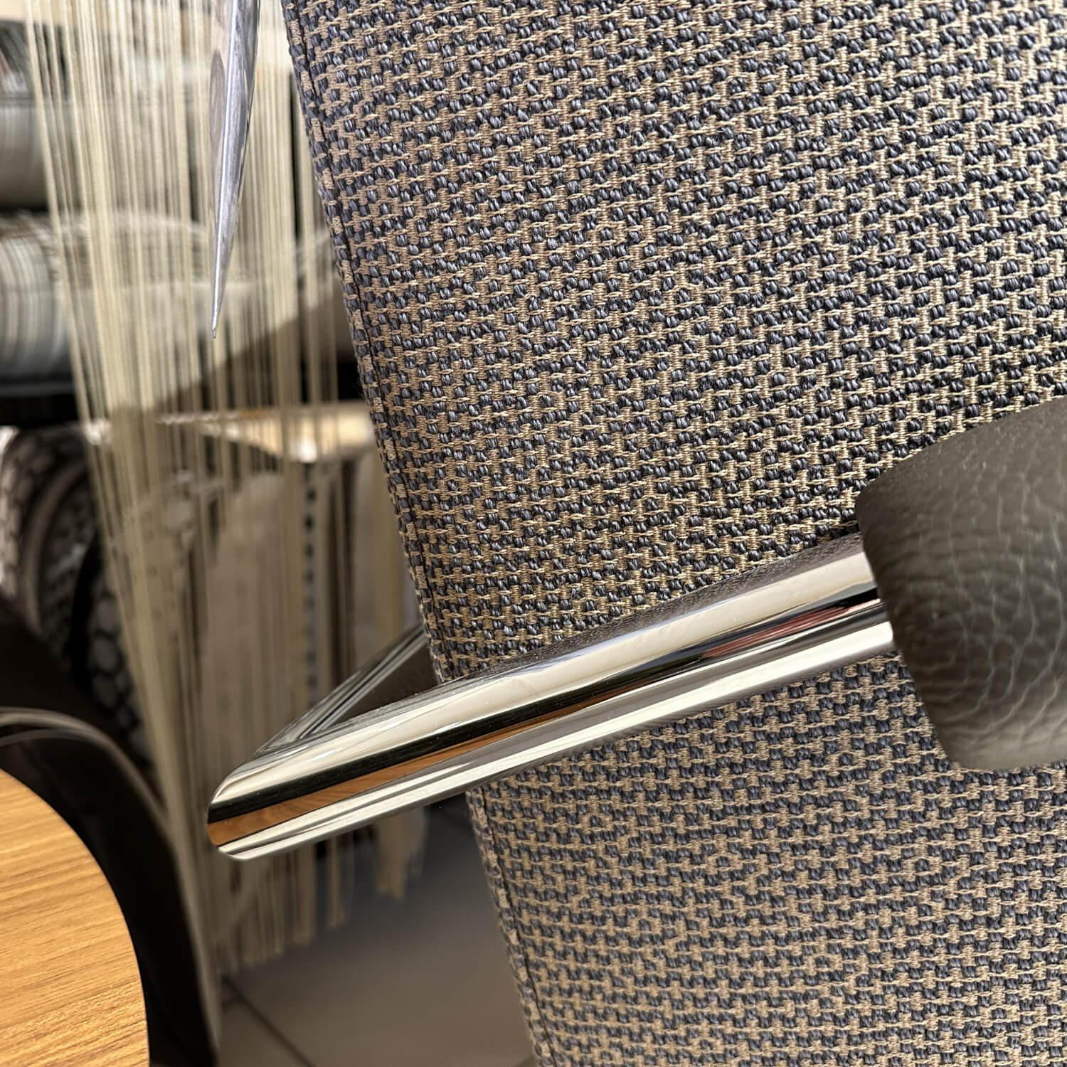 Leolux - Sessel Scylla Niedrig Stoff 7 Tiempo 1884 Rugiada Grau  Gestell Stahl Verchromt - 5