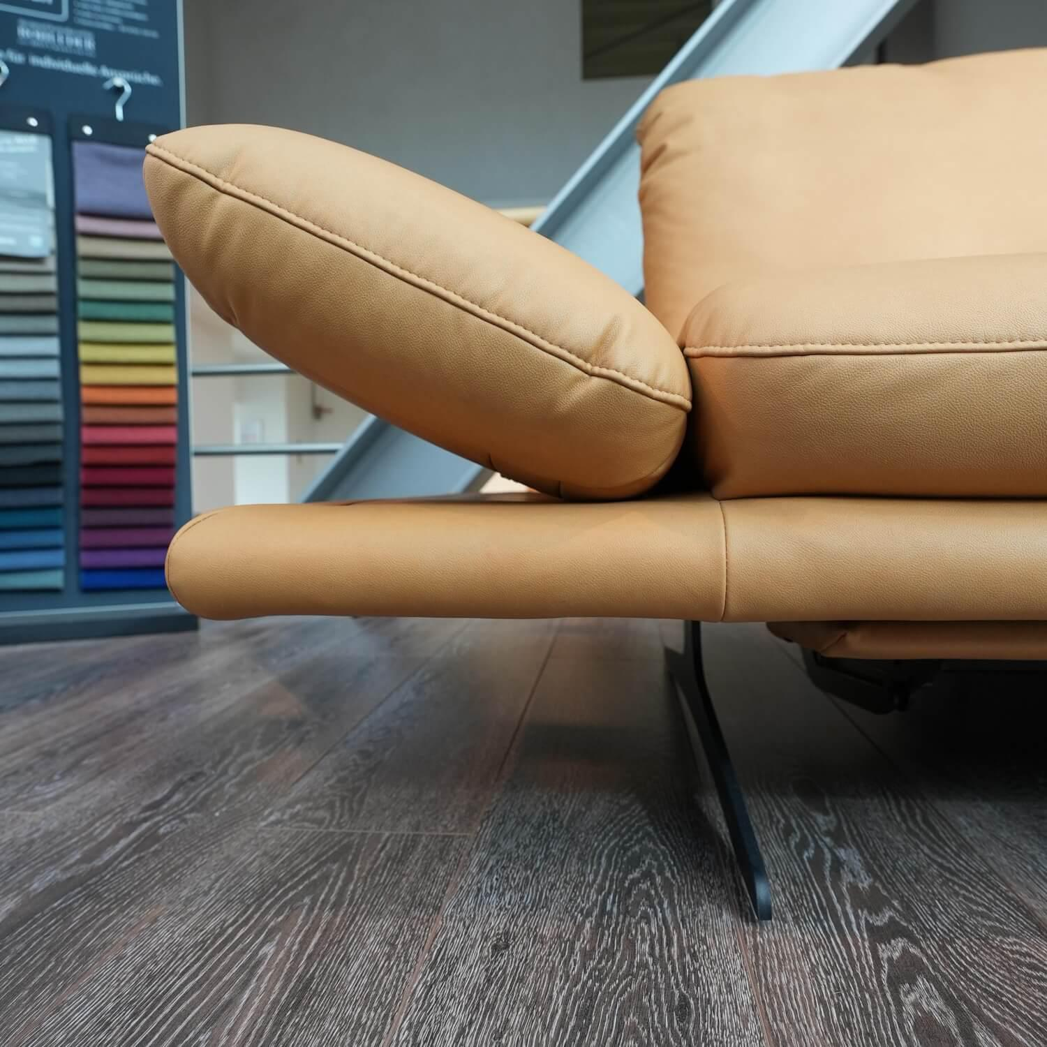 W. Schillig - Ecksofa Sohoo 26700 Stoff V85 52 Kurkuma Orange Braun Metallkufe Schwarz Pulverbeschichtet Mit Kopfteilverstellung - 3