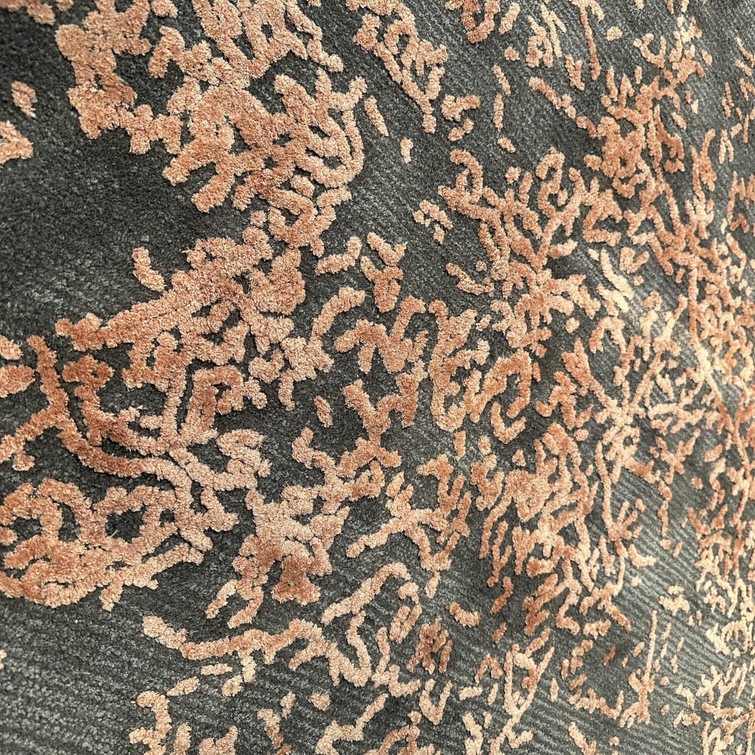 Teppich Blossom Handgetuftet Fläche Grau Muster Braun