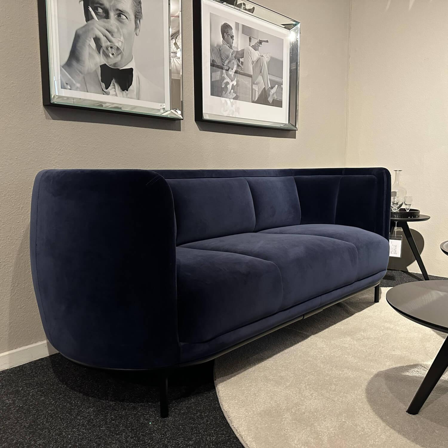 Wittmann - Sofa Vuelta Fabric E Velvet Navy Blue Feet Black - 6