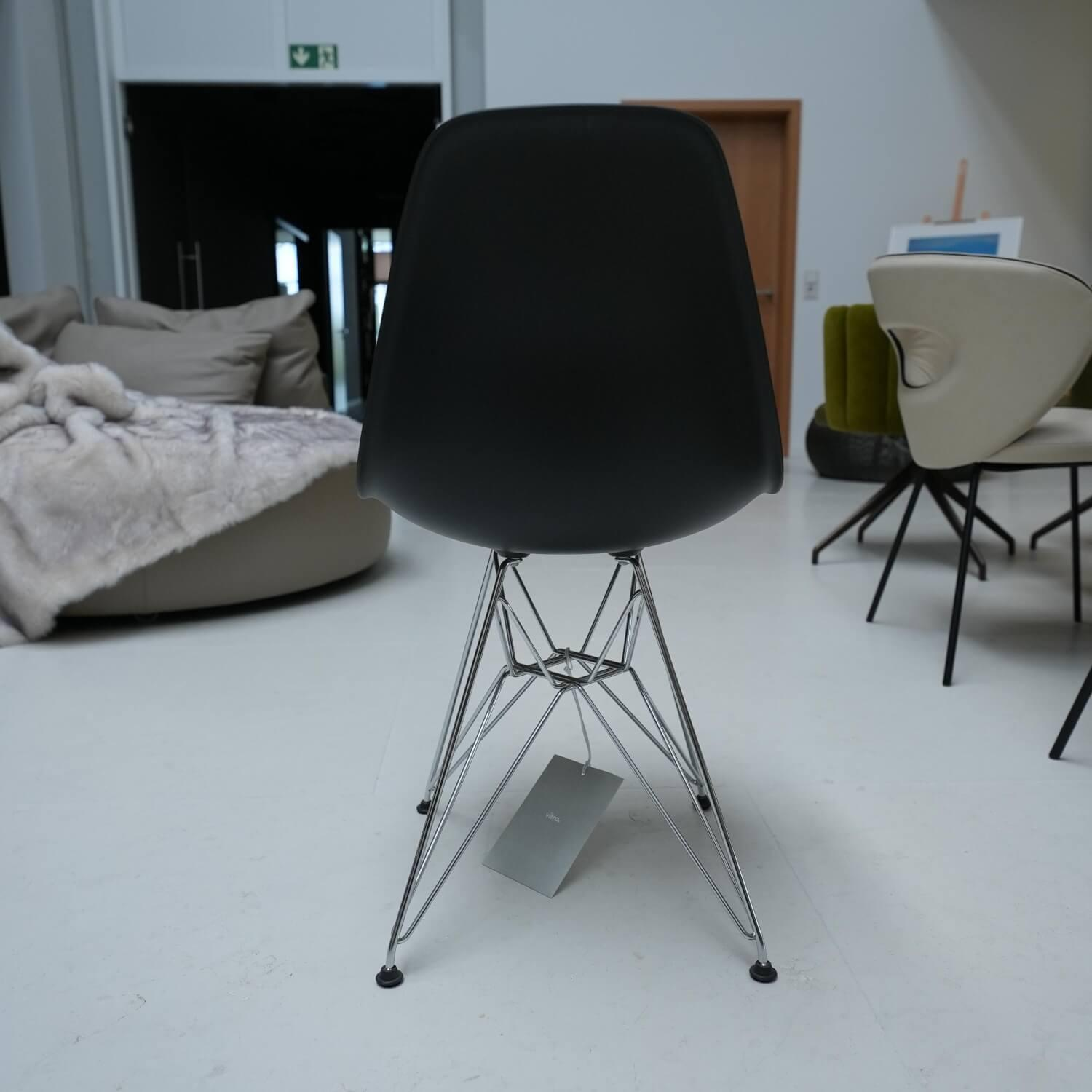 Eames Platic Sidechair DSR Drahtgestell Mit Verstrebungen Verchromt Sitzschalenfarbe Schwarz