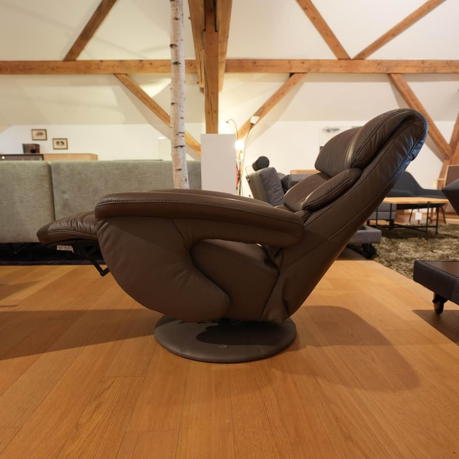 himolla - TV armchair Easyswing cover leather 24 Longlife mud brown foot plate covered - 5