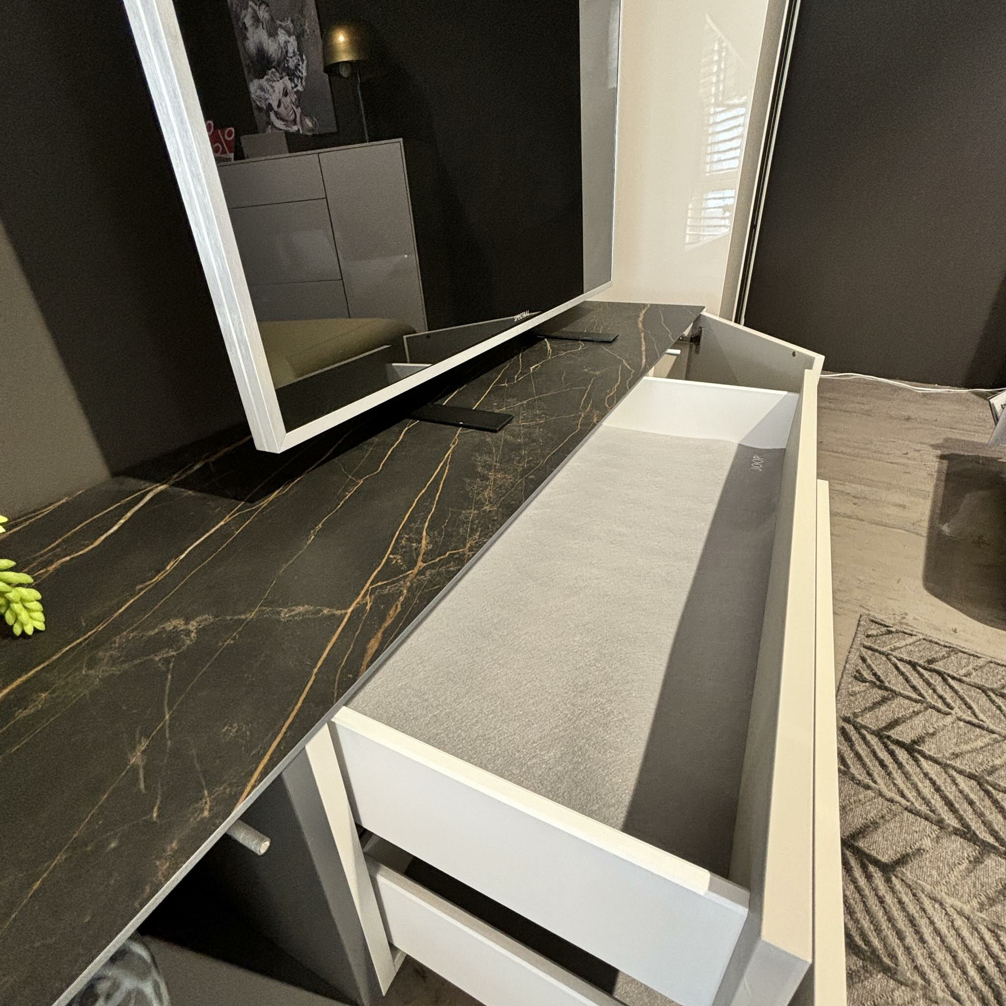 JOOP! -  Lowboard Mit Hängeschrank Gloss Curves Lack Kristallgrau Grau Füße Metall Schwarz - 5