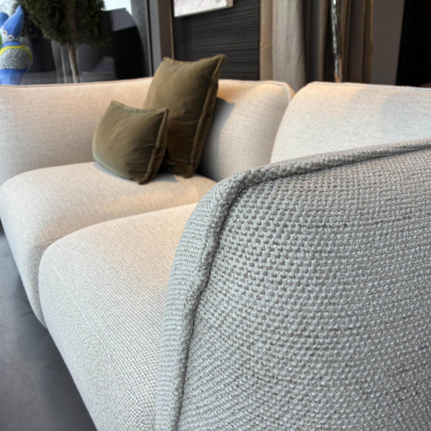Freifrau - Sofa Mia Stoff Safire 0007 Craie Beige Inkl. Dekokissen - 4
