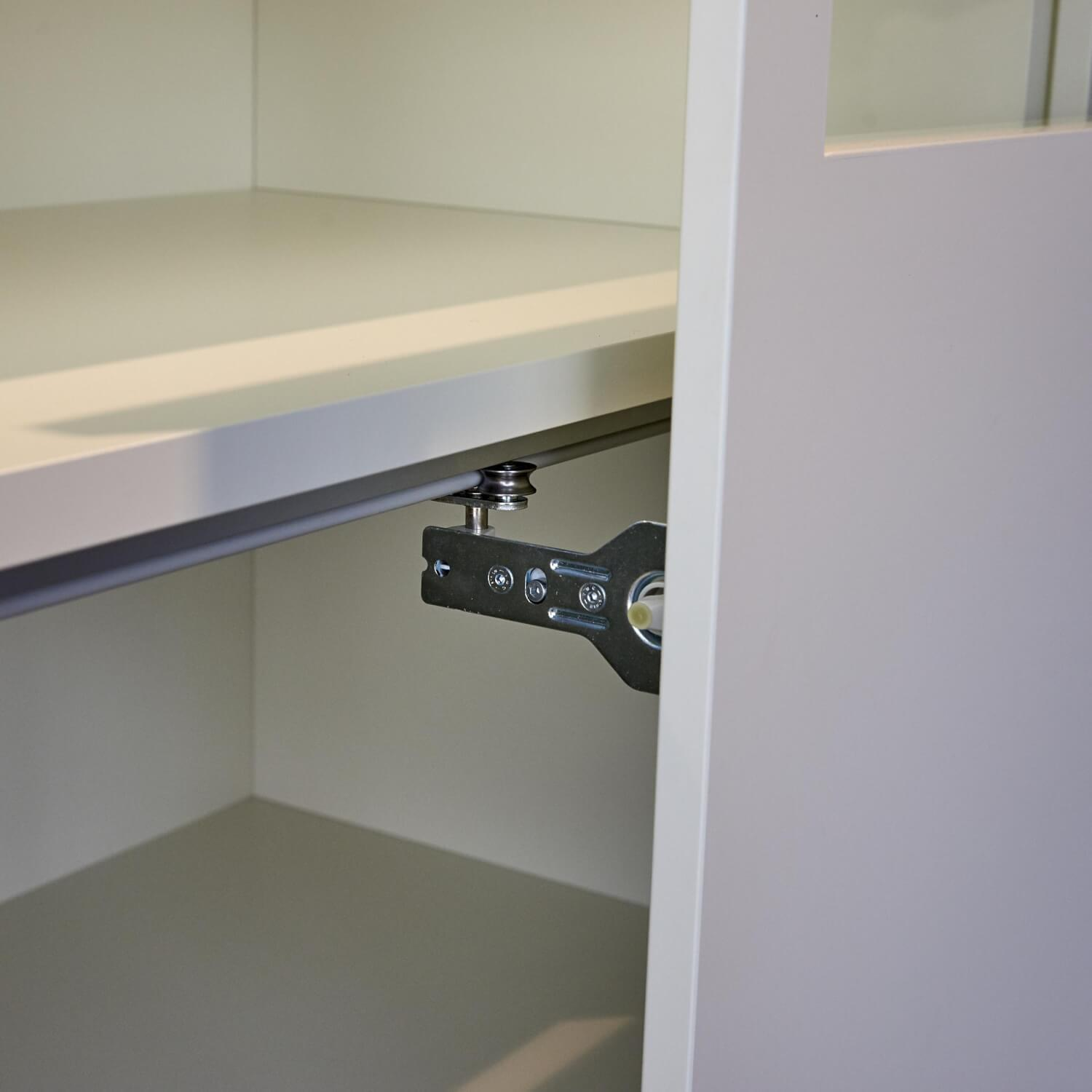 Hülsta - Sideboard NOW! Vision Mit Schiebetüren Lack Weiß Und Klarglas Ausschnitt Auf Kufen - 7