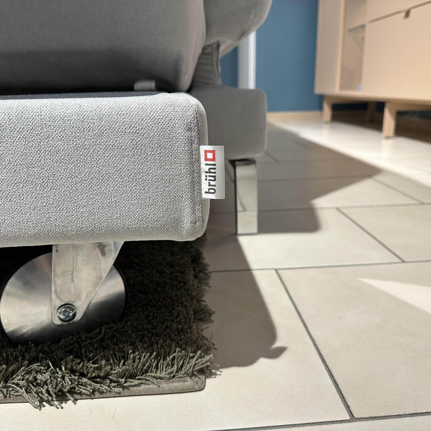 Brühl - Ecksofa Four Two Stoff 2813 090 Lama Grau Metallkufe Glänzend Verchromt Mit Schlaffunktion - 4