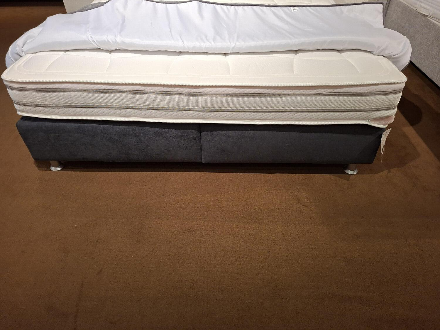 Oschmann - Boxspringbett Brügge Stoff Enjoy Anthrazit Füße Alufarbig Inklusive Wendematratzen Und Kissen - 2