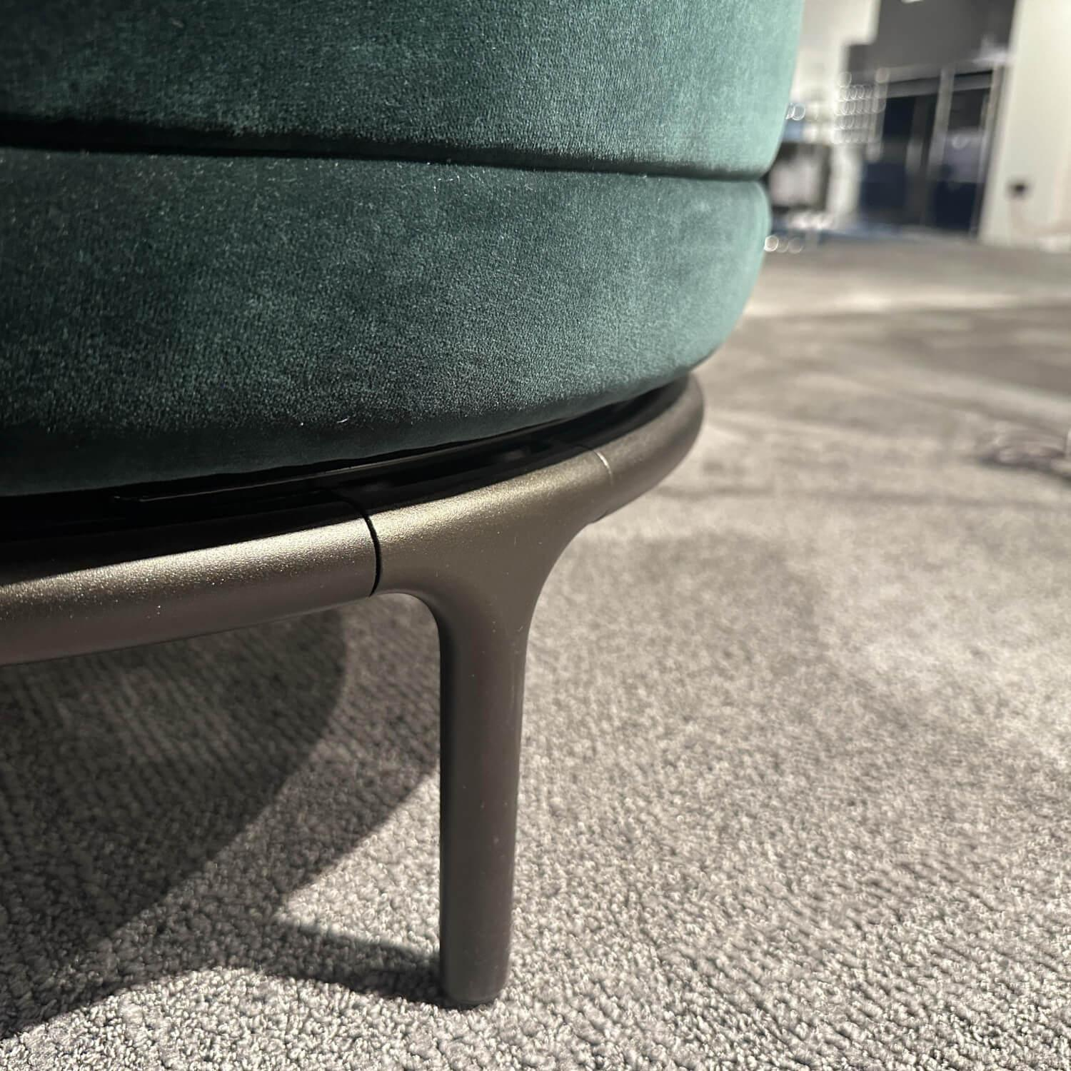 Wittmann - Sessel Vuelta 72 Stoff Velvet British Green E Grün Gestell Bronze Schwarz Drehbar - 2