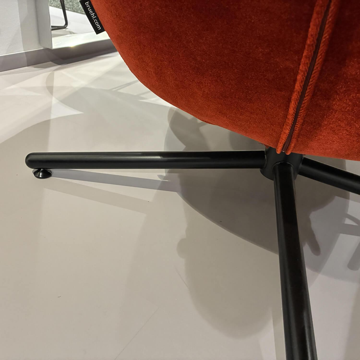 Brühl - Sessel Victor High Mit Hocker Stoff 4473 14 Rot Kreuzfuß Metall Schwarz 360 Grad Drehbar Rücken Stufenlos Verstellbat - 4