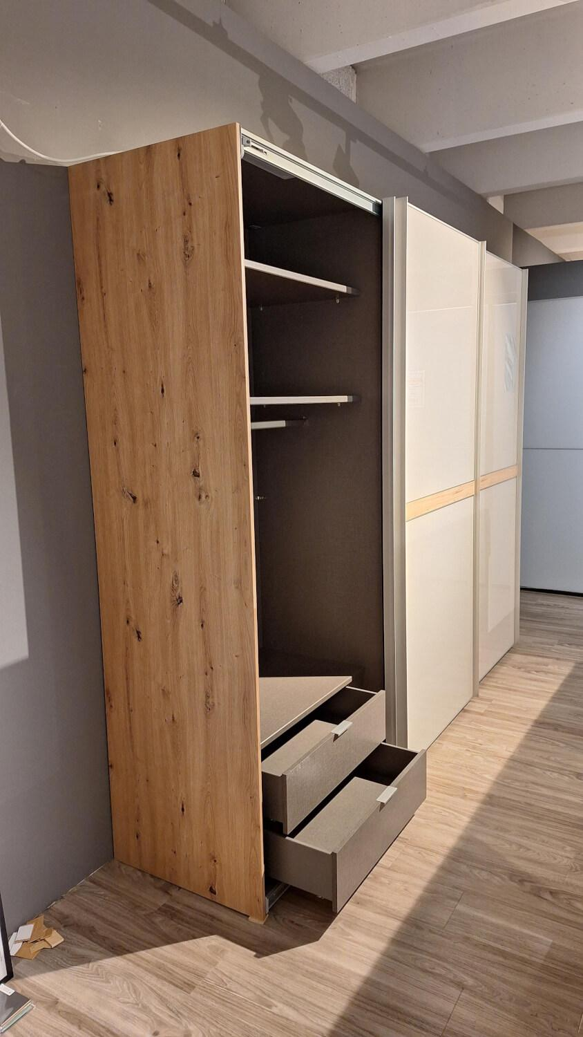 Nolte - Schwebetürenschrank Marcato Front Glas Seidengrau Matt Korpus Platin Eiche Nachbildun - 3