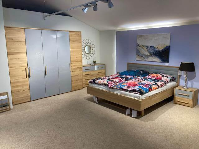 Lip Pohistvo - Schlafzimmer Lara Wildeiche Massiv Natur Geölt Glasfronten Grau - 4