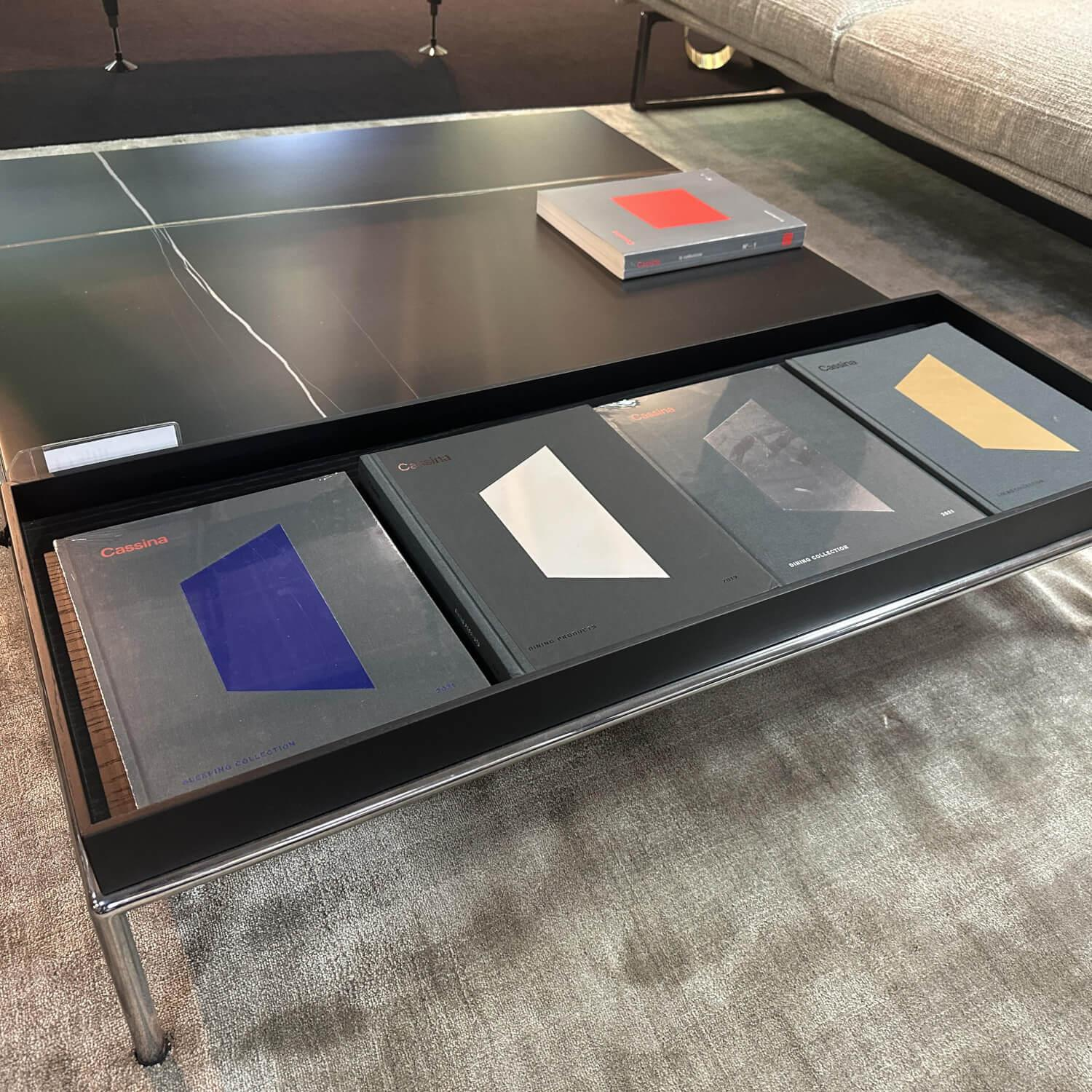 Cassina - Couchtisch Mex Hi Platte Marmor Sahara Noir Schwarz Tablett Eiche Schwarz Gebeizt Gestell Metall Verchromt - 5