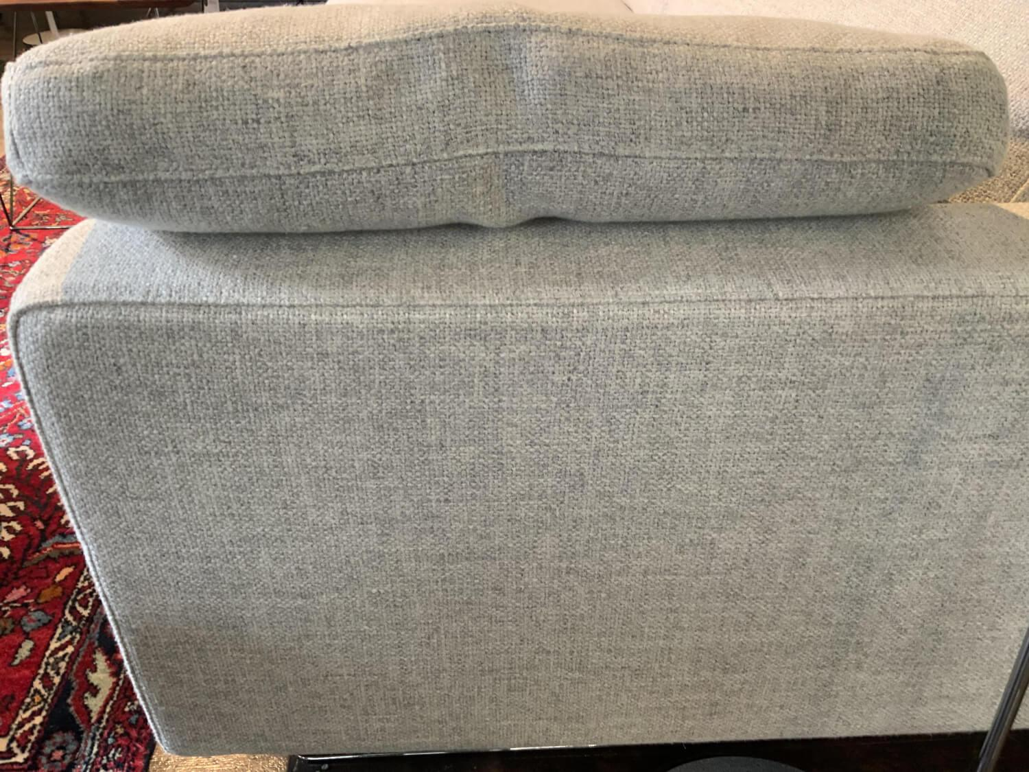 COR - Sofa Conseta Stoff 93 Lichtgrau Kufen Chrom mit 2 Armlehnkissen und Kopfstütze - 5