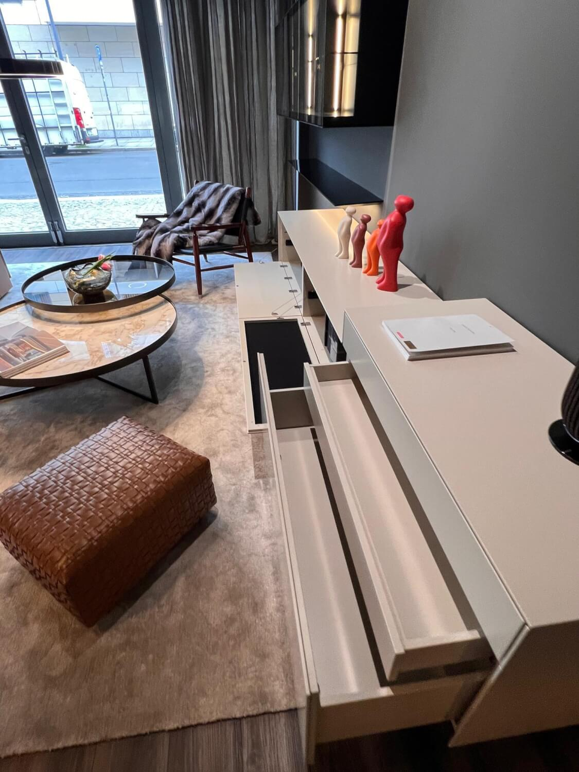 Kettnaker - Wall unit Soma doors smoked glass carcass MDF lacquer ivory white matt including lighting - 5