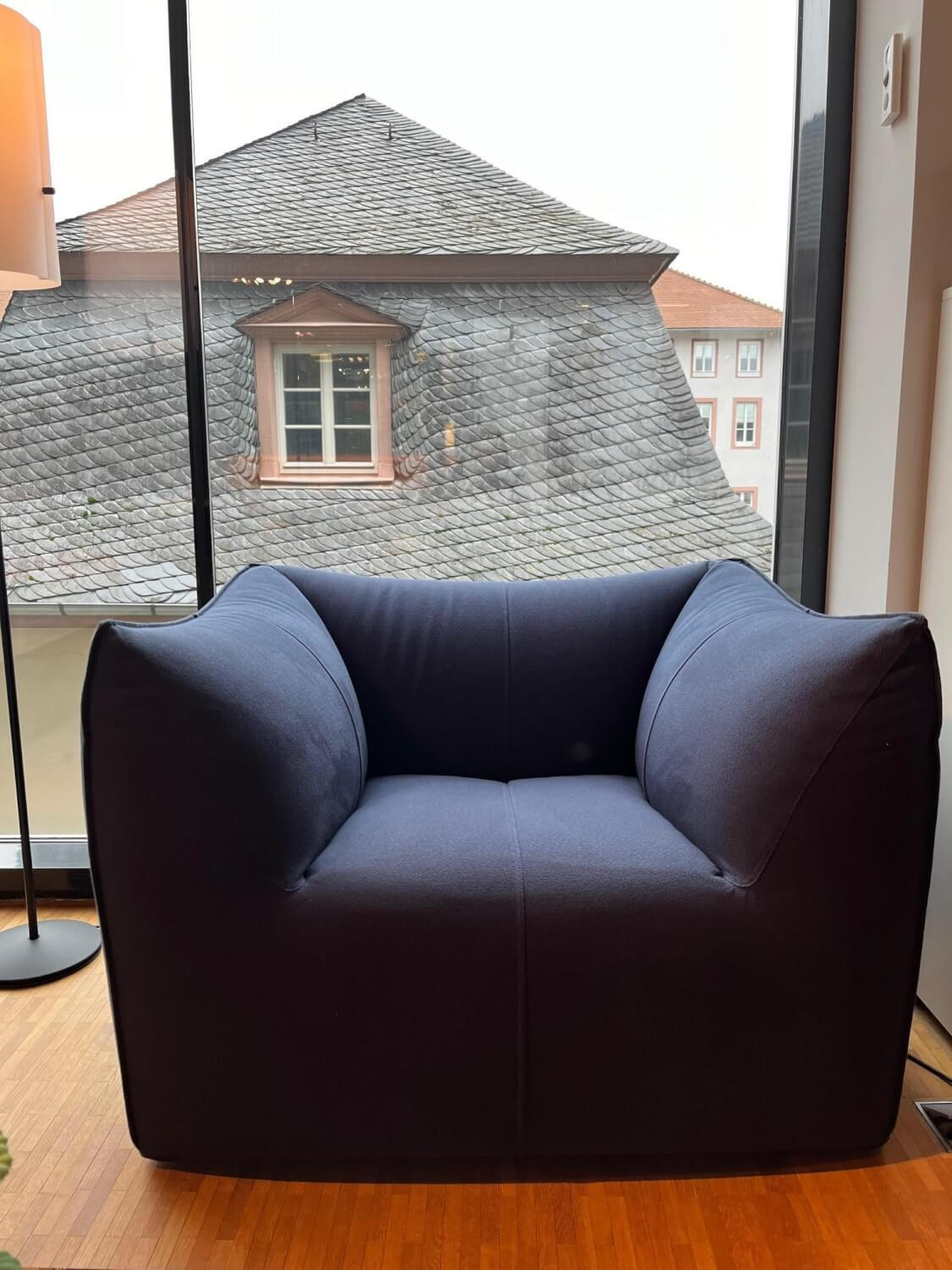 B&B Italia - Sessel Le Bambole LBA1 Bambola Stoff Este Blau 2564888 - 4