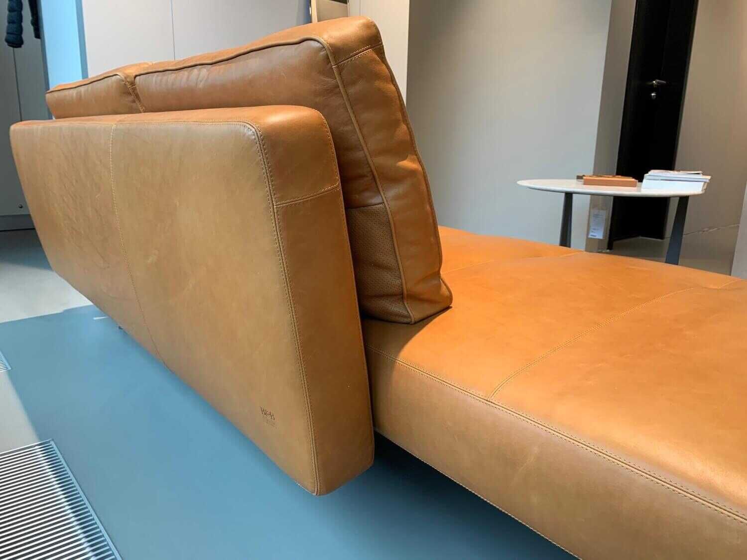 bb-italia-sofa-sake-leder-kora-cognac-gestell-hartzzinn-mit-kissen-adc72e69d70fTaYidEfjqDFkT B&B Italia - Sofa Sake Leder Kora Cognac Gestell Hartzzinn mit Kissen - 4