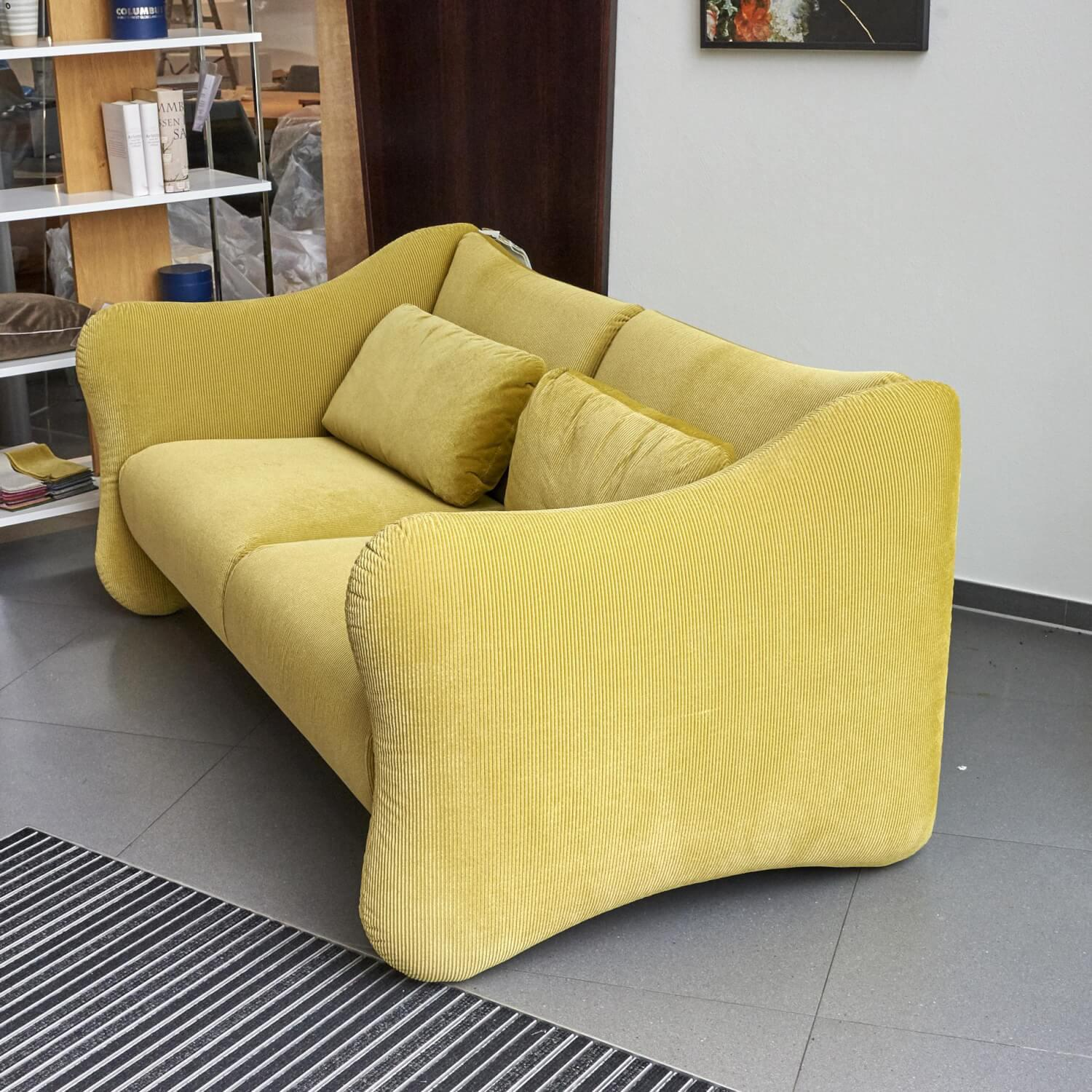 Sofa 2-Sitzer Bongo Bay Stoff 4490 Farbe 75 Gelb Inklusive 2 Kissen