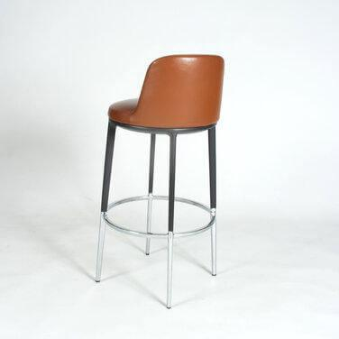 B&B Italia - 3er-Set Barhocker Caratos Drehbar Leder Cognac Untere Basis Aluminium Poliert - 4