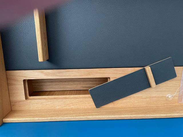 Team 7 - Sekretär Filigno Eiche Massiv Natur Geölt Kufen Matt Schwarz Pulverbeschichtet - 4