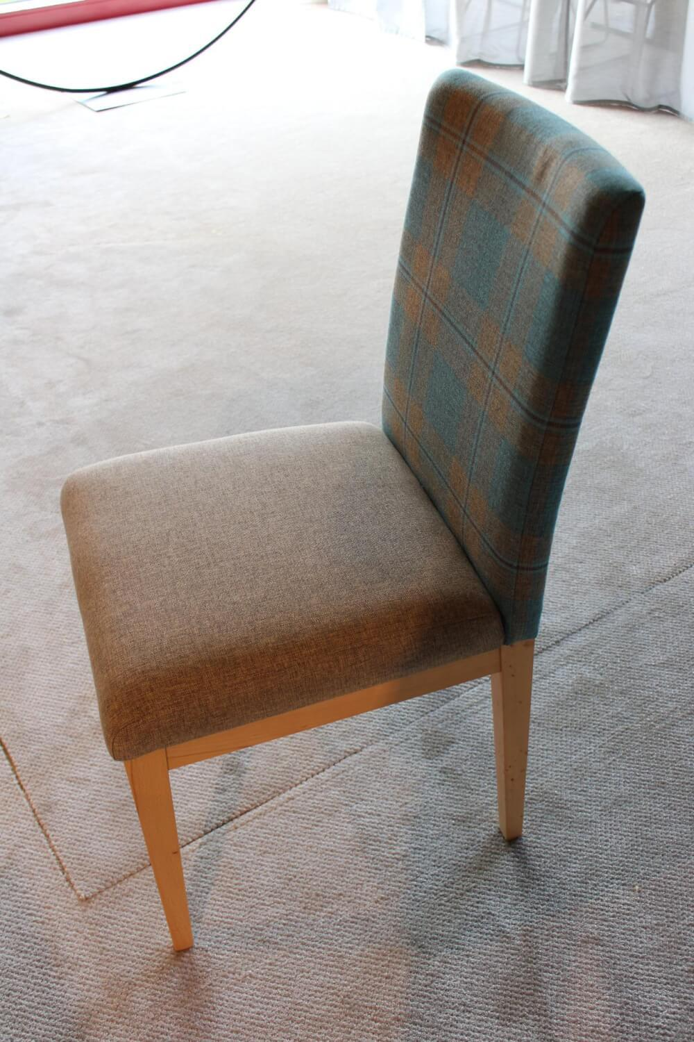 Schösswender - Eckbankgruppe Stoff Happ Uni Beige Karo Türkis Kernbuche Natur Tisch 2 Stühle Eckbank - 4