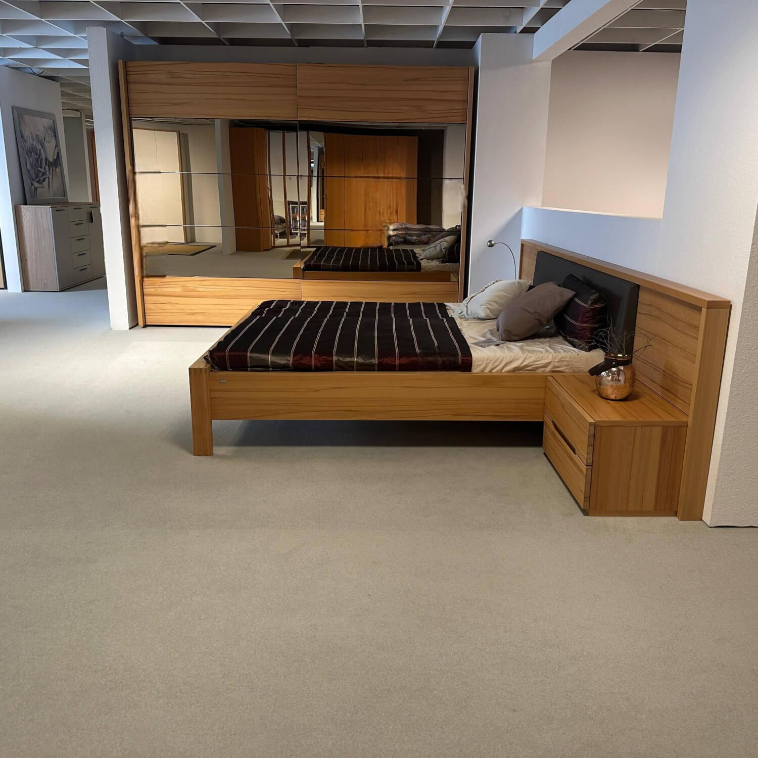 Hülsta - Schlafzimmer Acrea Bett Leder Braun Schwarz Und Strukturbuche Konsolen Mit Schubkästen - 6