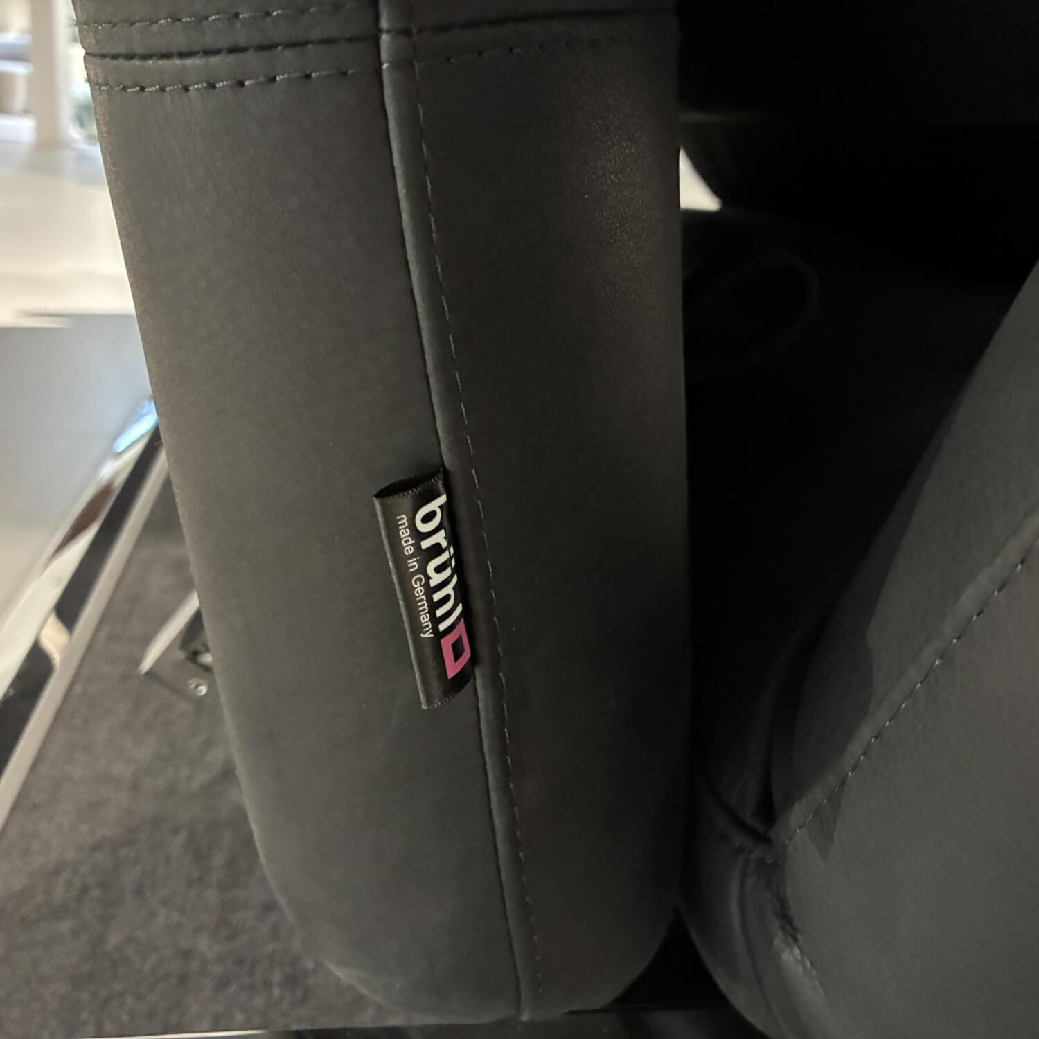 Brühl - Ecksofa Roro Medium Leder Taron 5668 99 Schwarz Gestell Metall Chrom Glanz Inklusive Kissen - 2