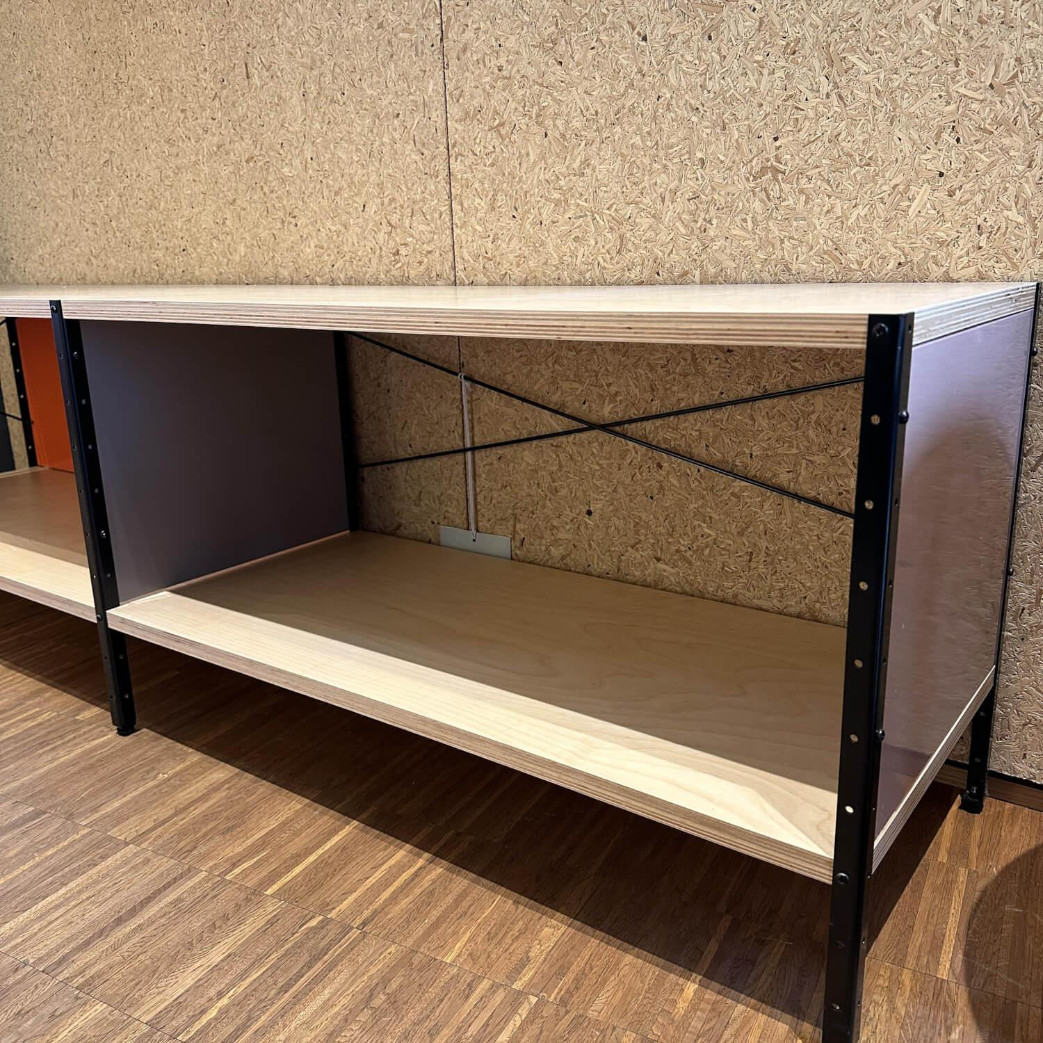 Vitra - Lowboard Eames Storage Units Ahornschichtholz Mit Birkenfurnier Braun Gestell Metall Und Aluminium Pulverbeschichtet Schwarz - 3