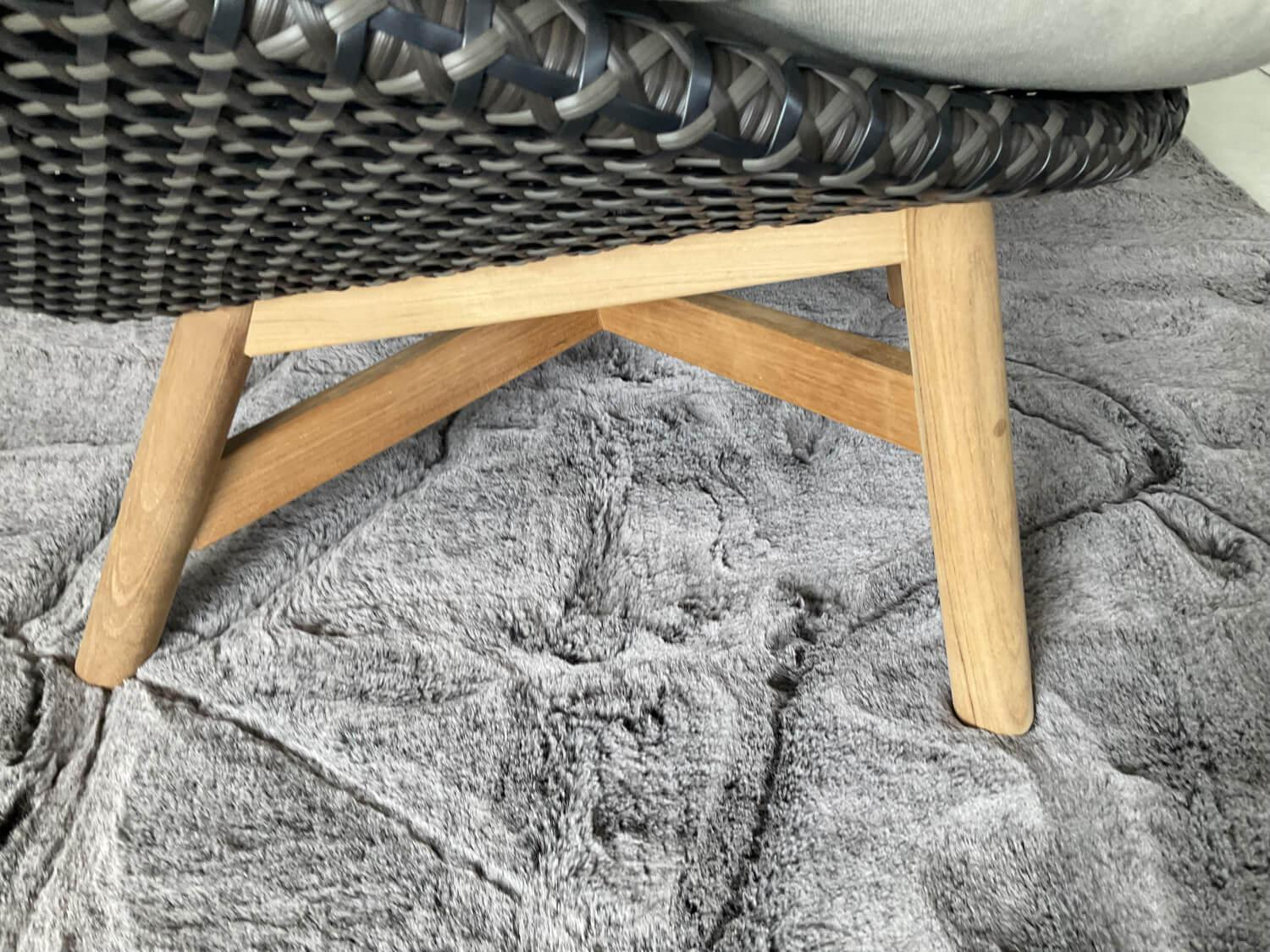 DEDON - Sessel Wing Chair Mbrace Stoff A 462 Cool Sage Grau Fasergeflecht Arabica Schwarz Braun Füße Teakholz - 4
