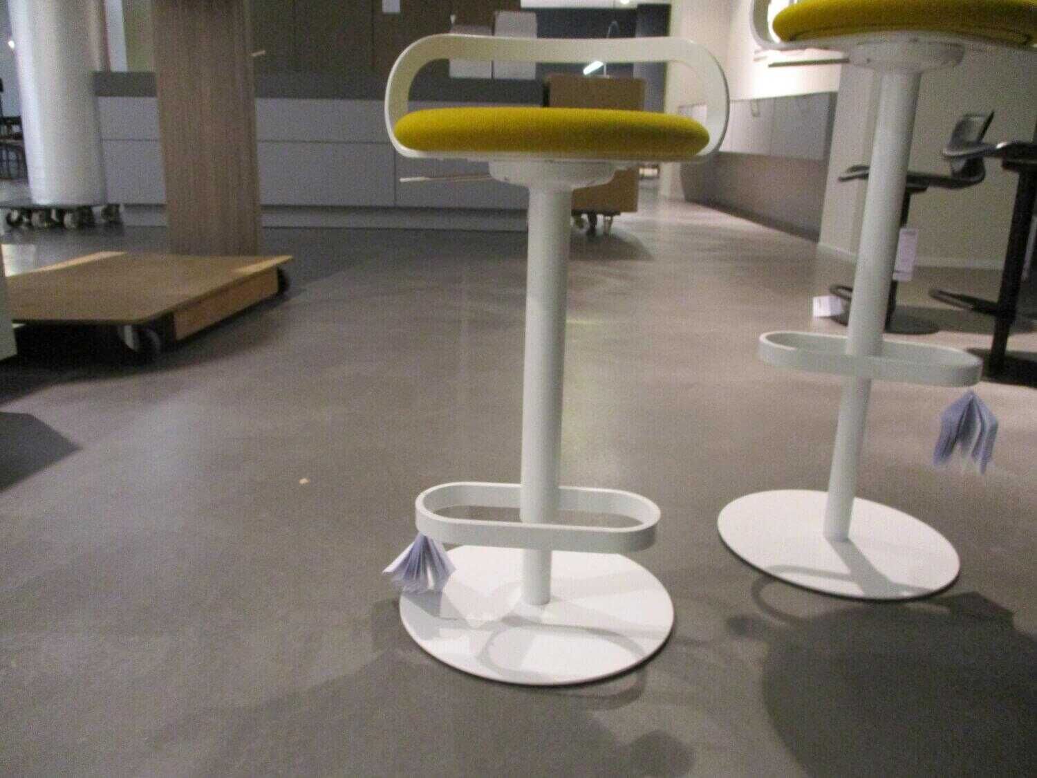 Lapalma - 2er-Set Barhocker Mak Stoff Stoff Hallingdal 457, PG C Gelb Gestell Weiß - 3