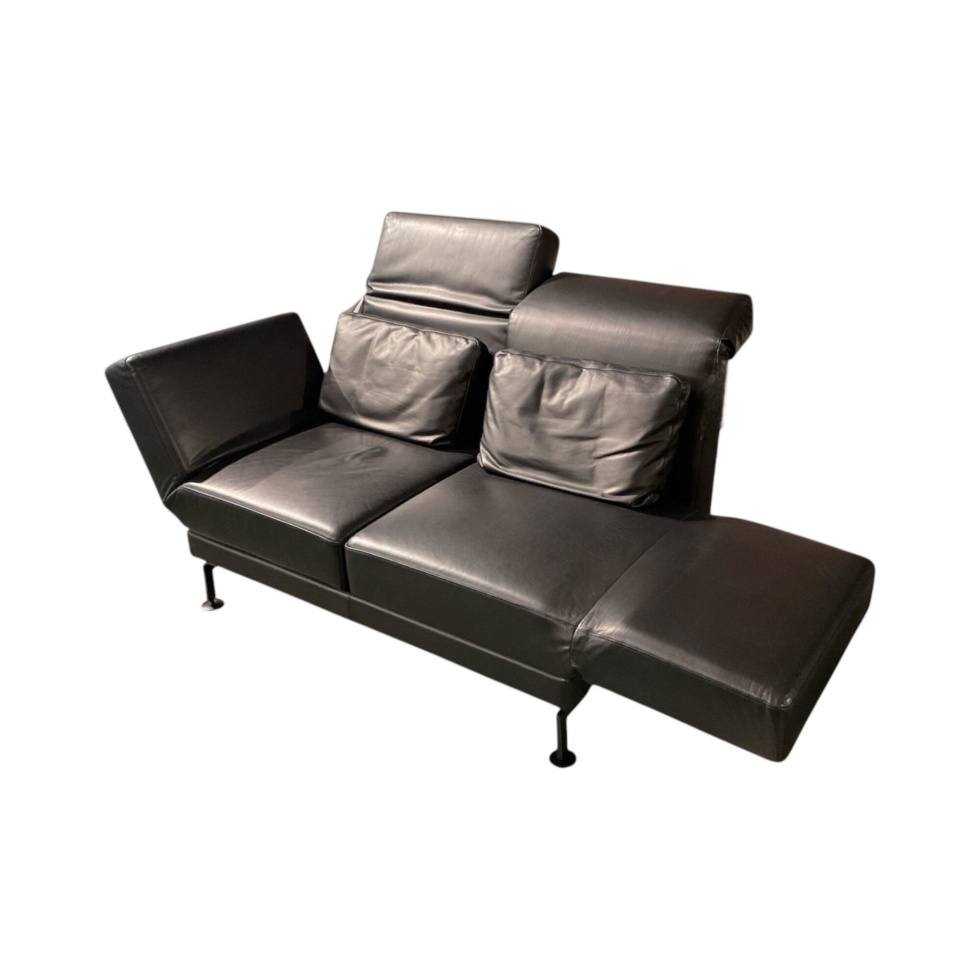 Brühl - Funktionssofa Moule Small Leder Lama 5669 0010 Schwarz Gestell Metall Mit Alu Rollen Hinten - 1