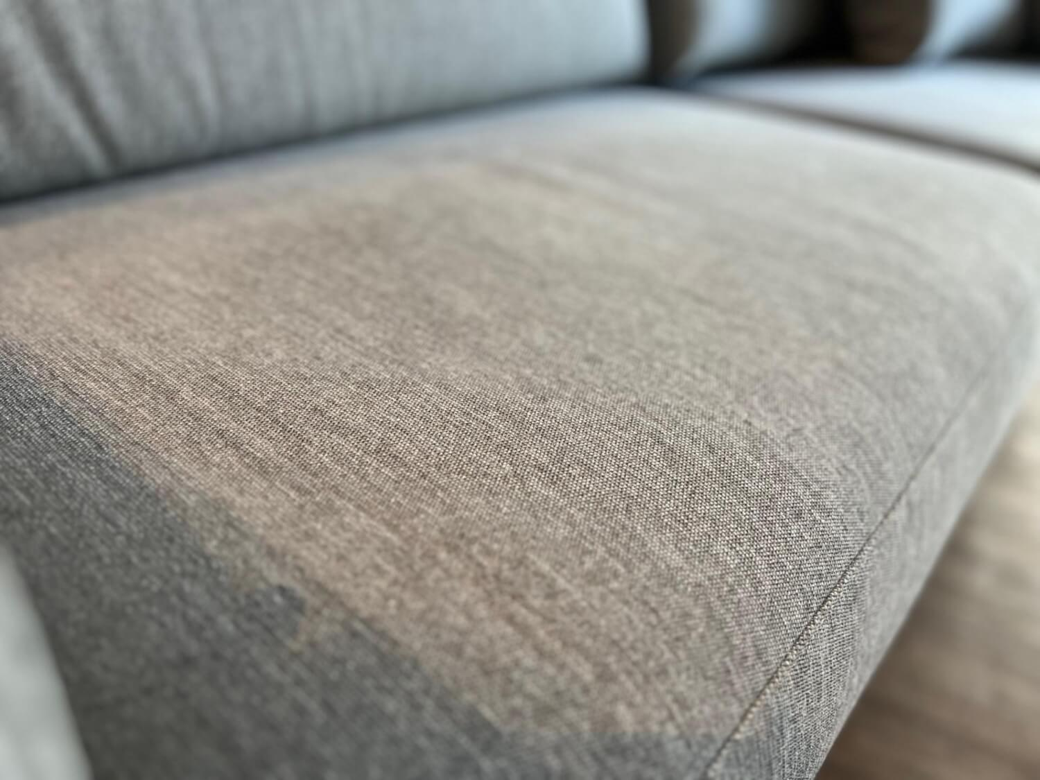 Rolf Benz - Sofa Cara Cover fabric 14.113 Silver gray Base metal round tube matt chrome With felt glides - 2