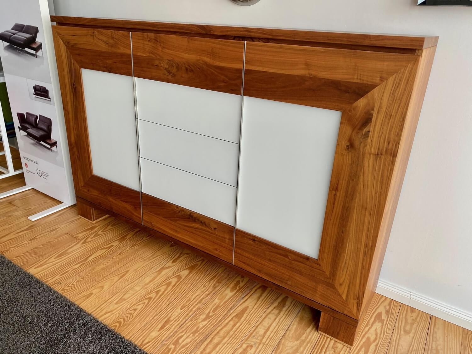 Scholtissek - Kommode Varus Ast Nussbaum Glas Optiwhite Matt - 12